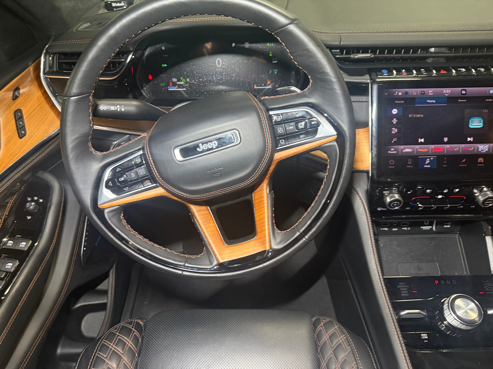 Thumbnail: 2024 Jeep Grand Cherokee - 4