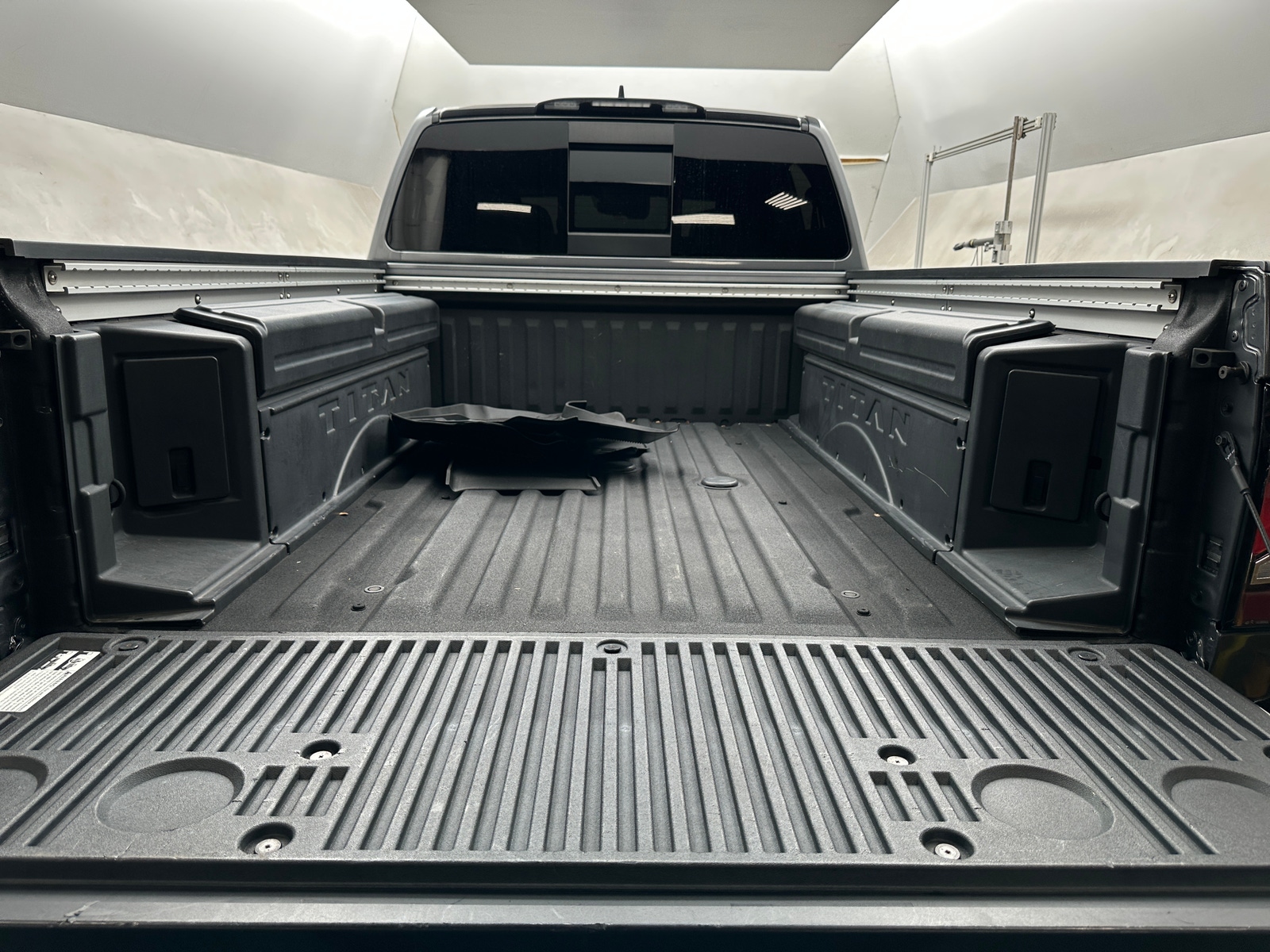 Thumbnail: 2023 Nissan Titan - 6