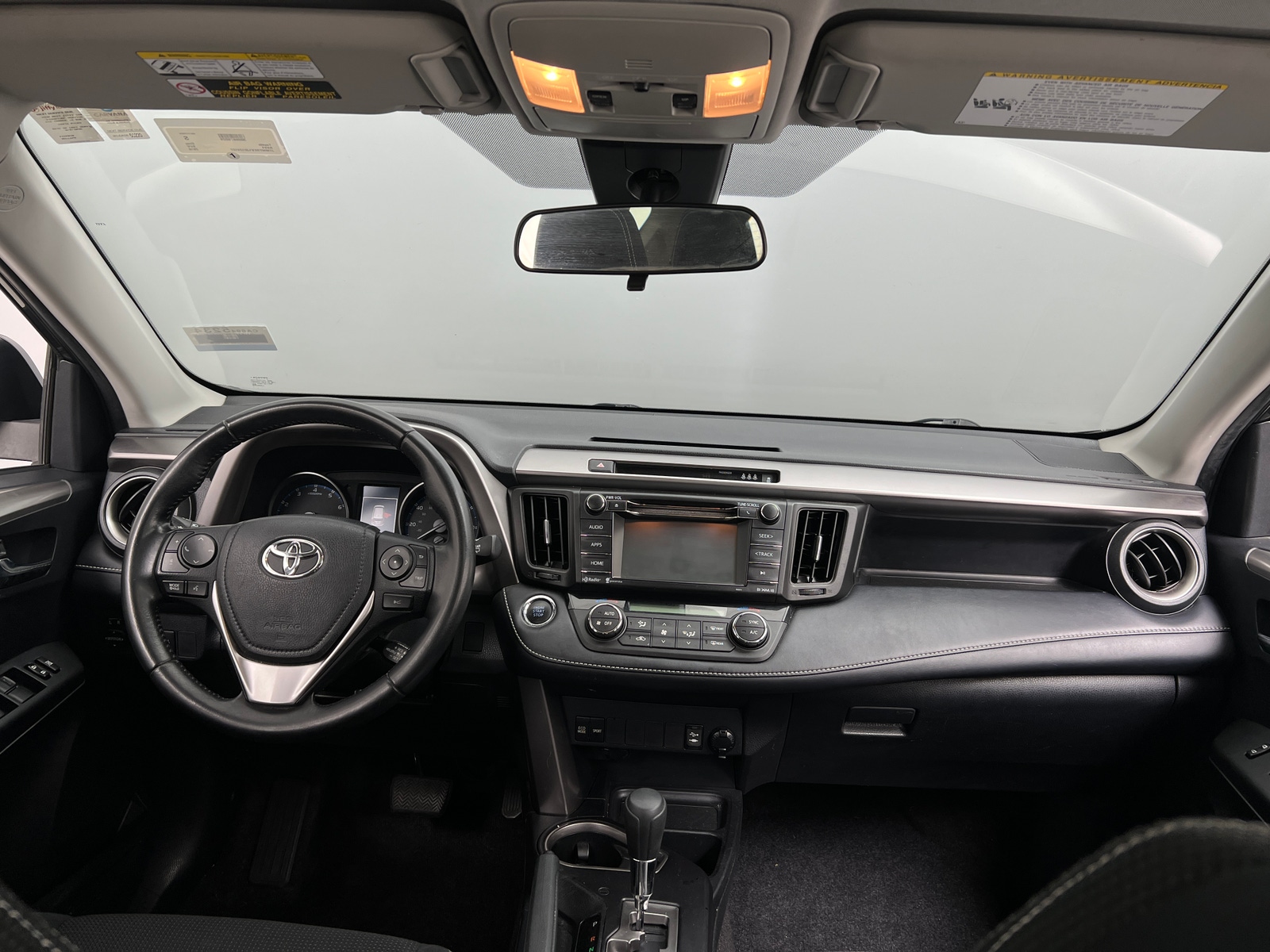 Thumbnail: 2018 Toyota RAV4 - 3