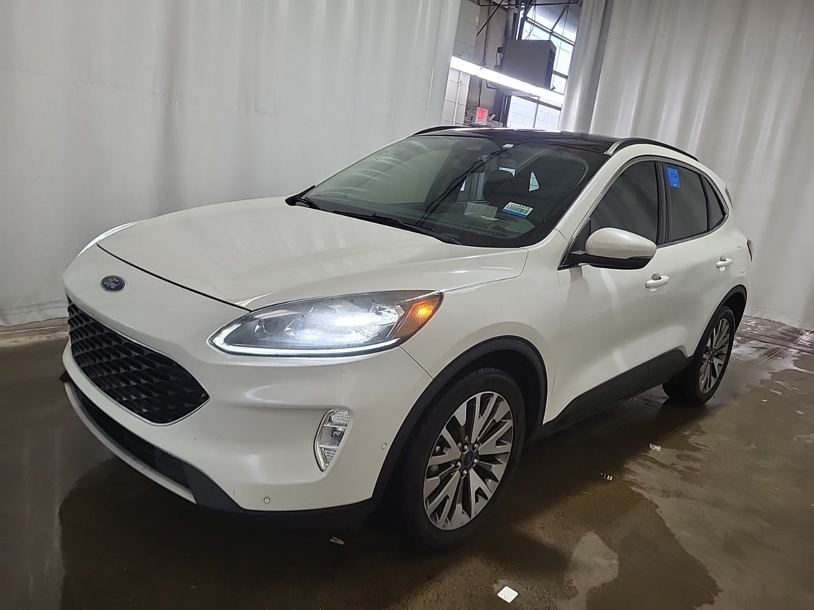 2020 Ford Escape Titanium Hybrid