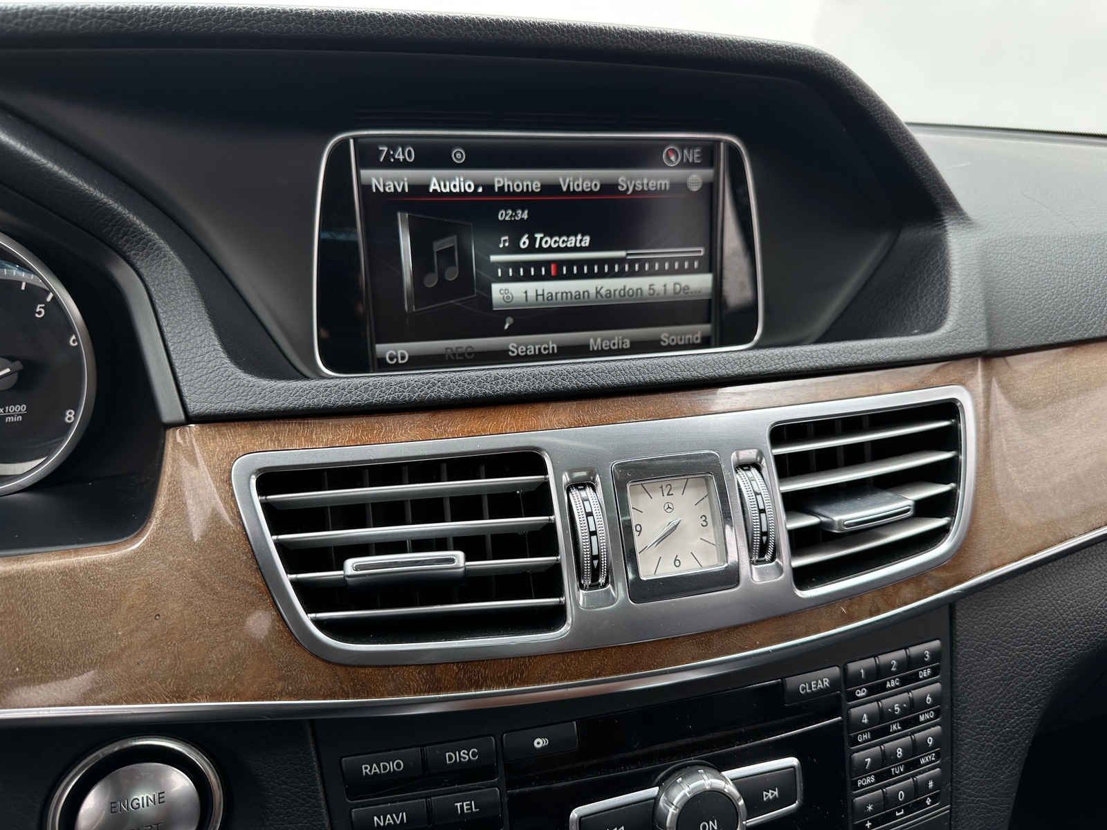 Thumbnail: 2014 Mercedes-Benz E-Class - 3