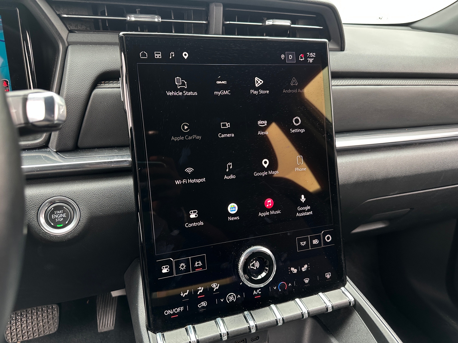 Thumbnail: 2025 GMC Terrain - 4