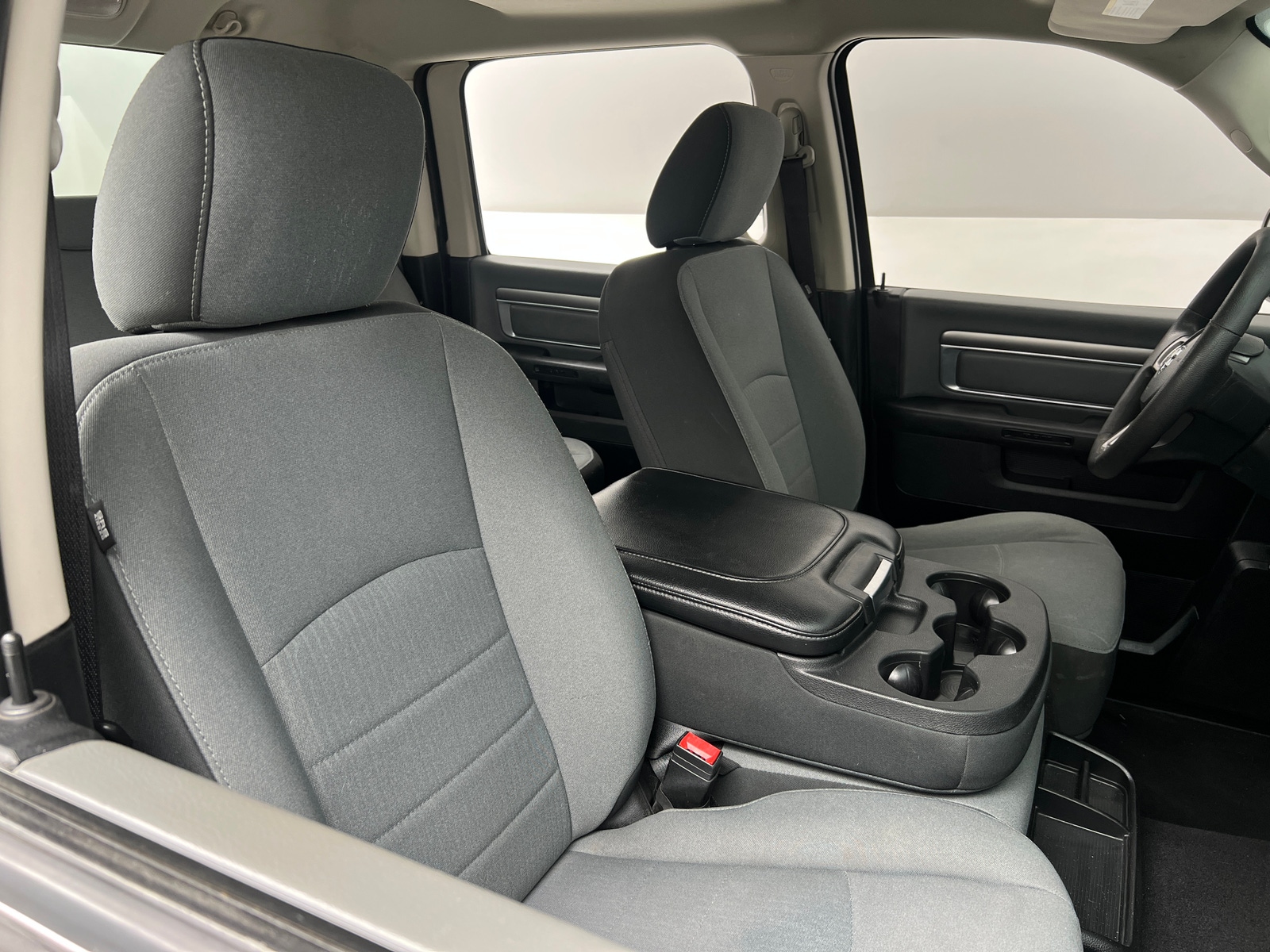 Thumbnail: 2021 RAM 1500 Classic - 2