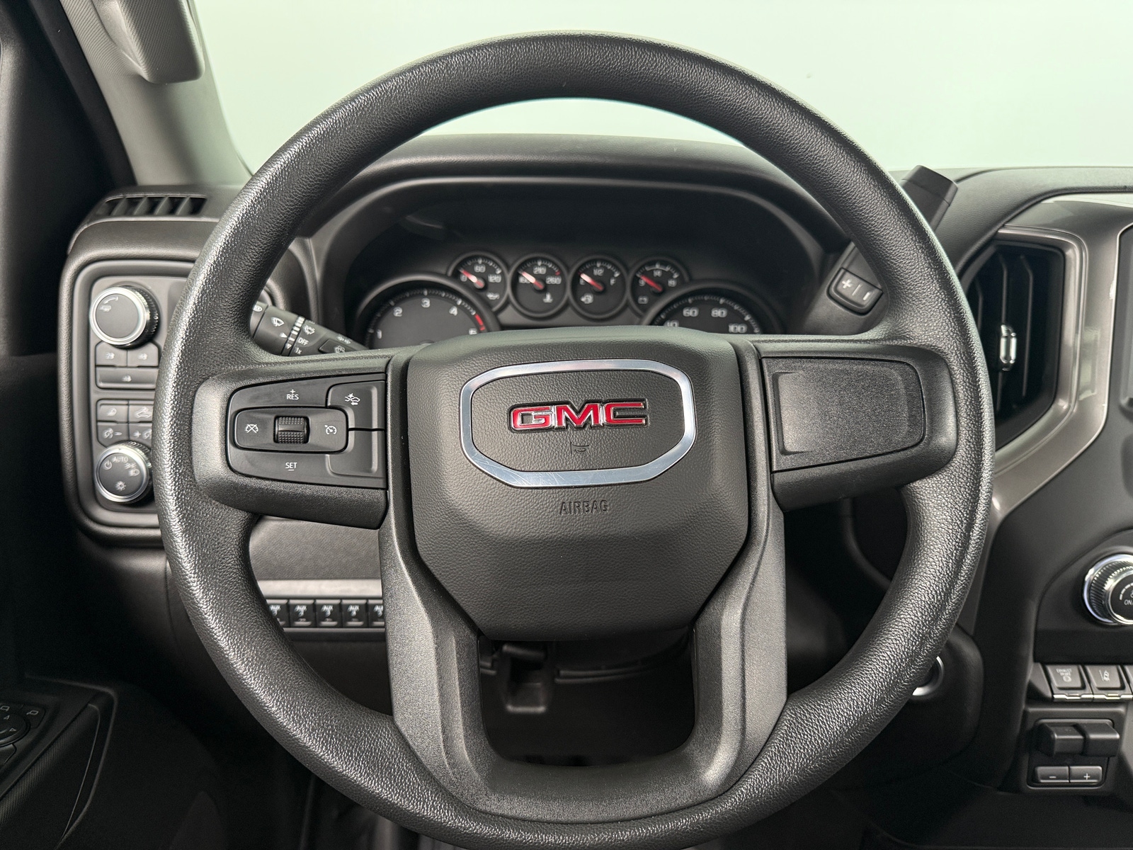 Thumbnail: 2025 GMC Sierra 2500 - 5