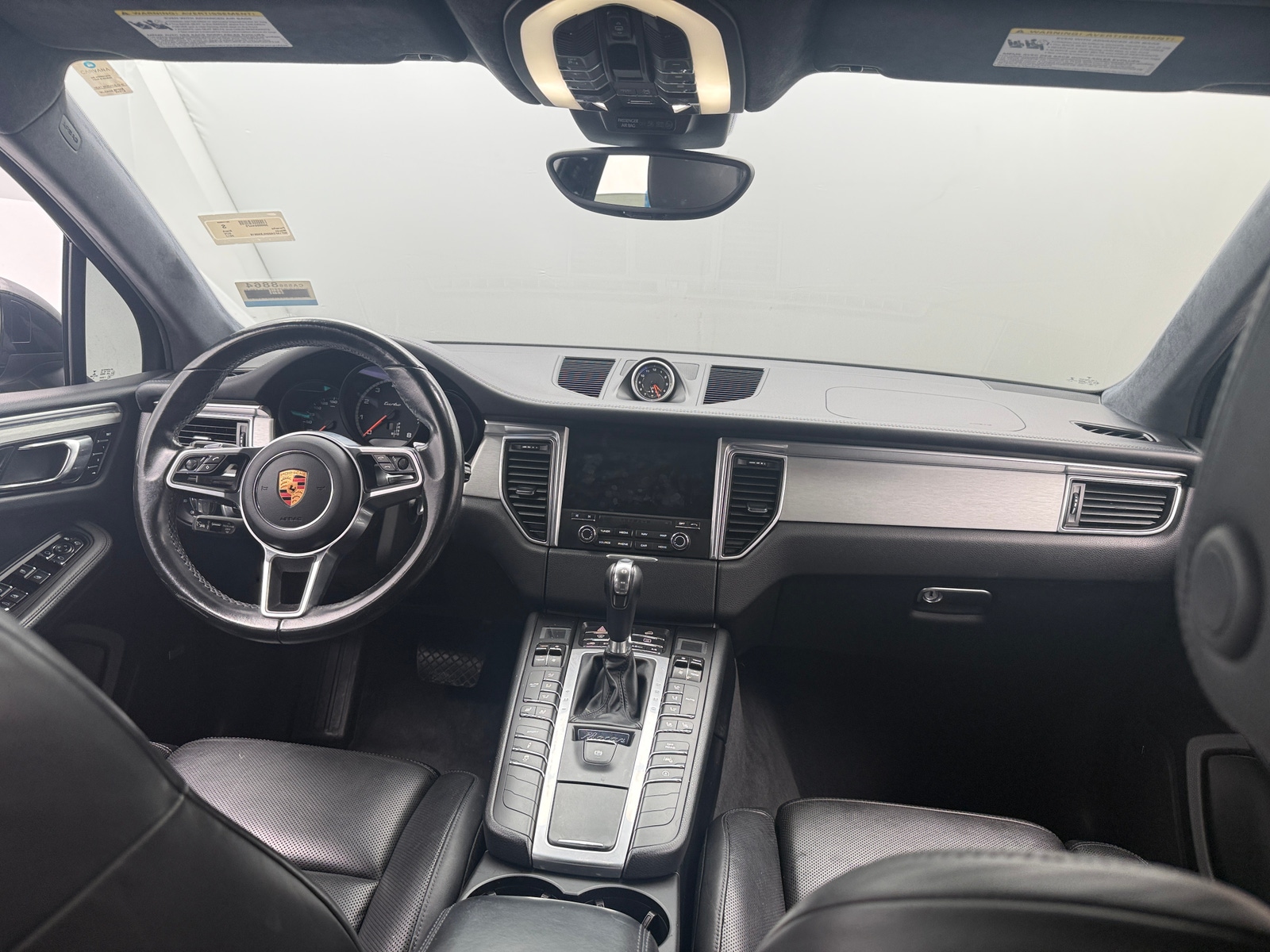 Thumbnail: 2017 Porsche Macan - 3