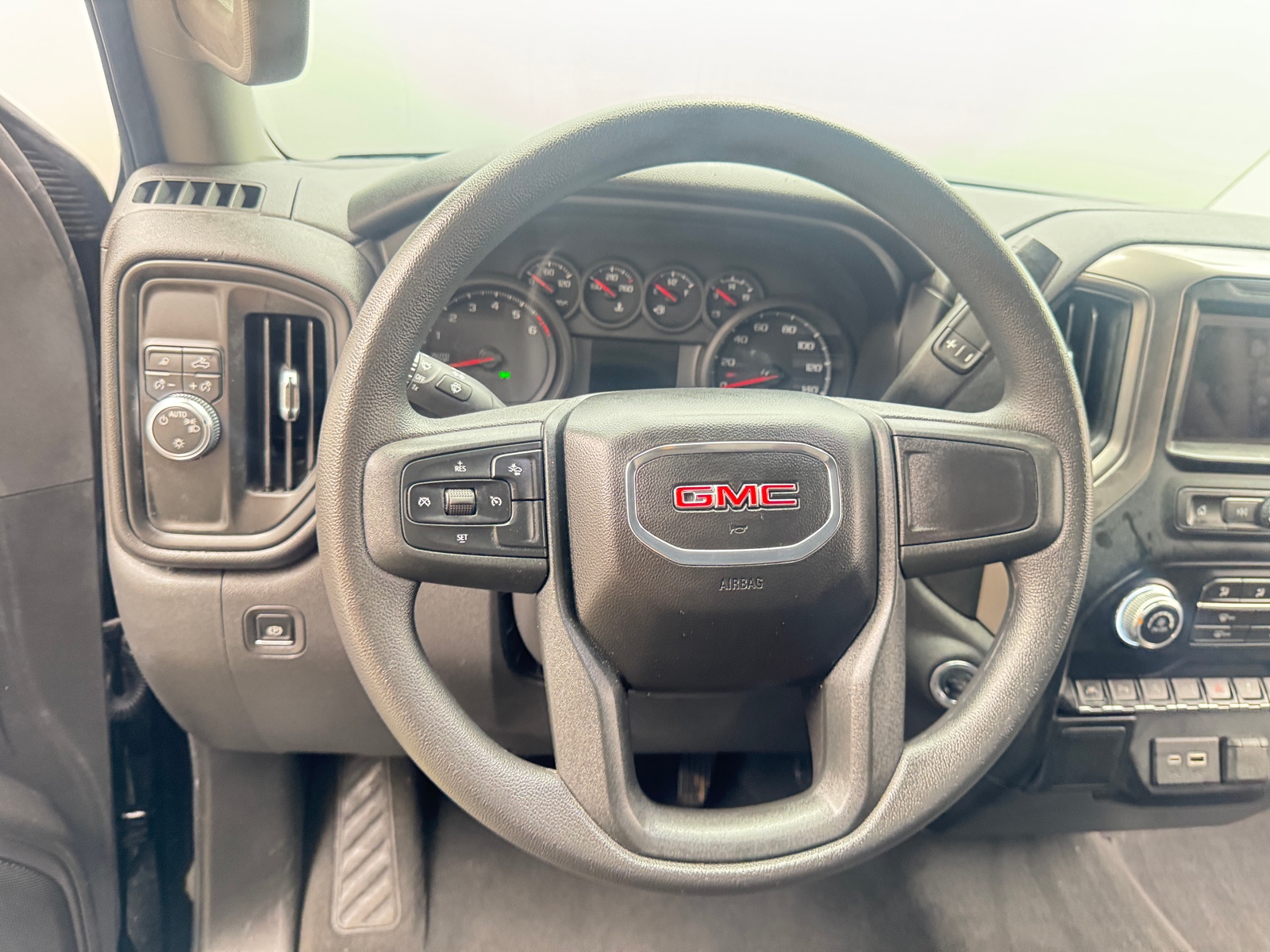 Thumbnail: 2026 GMC Sierra 1500 - 5
