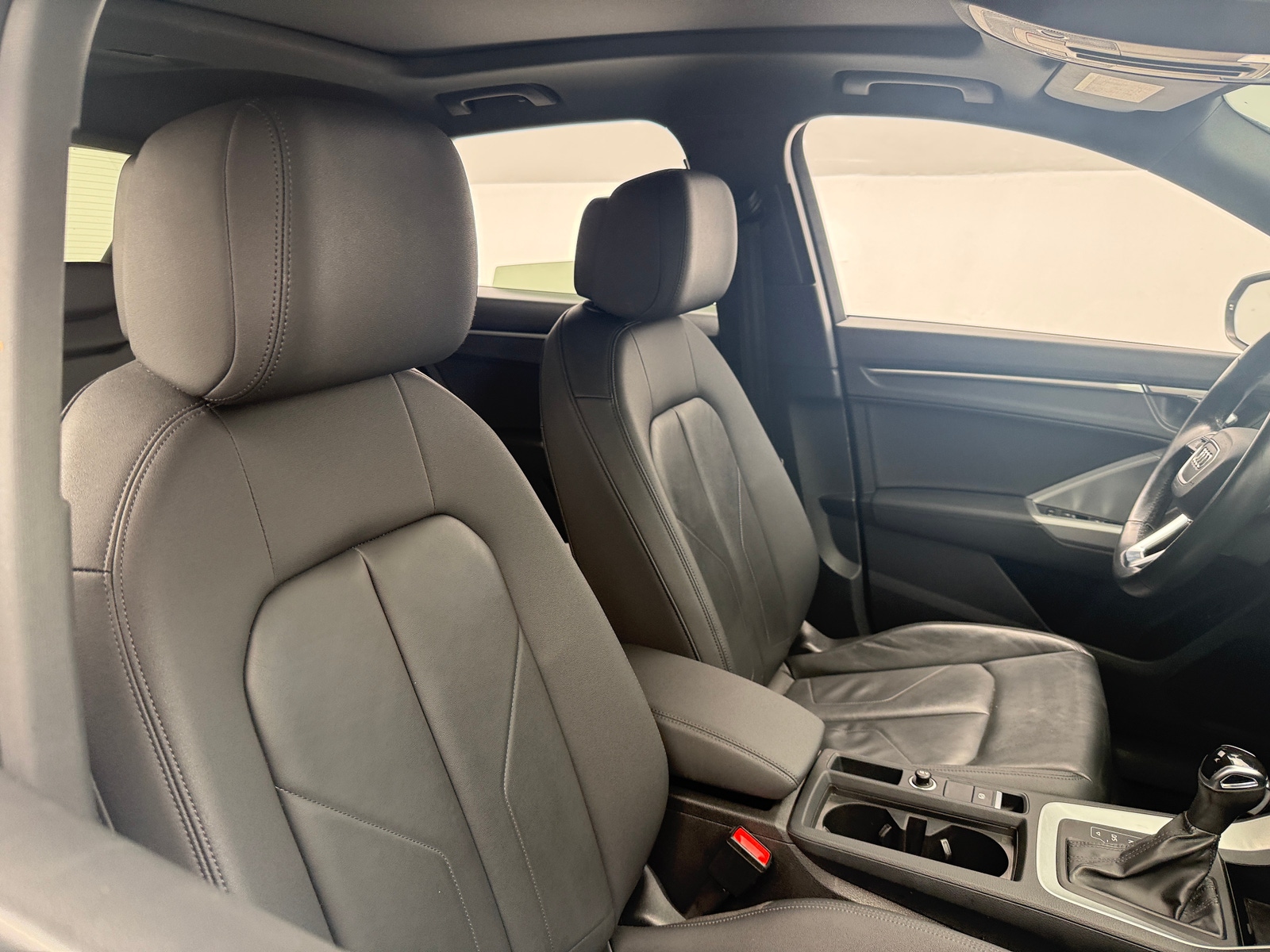 Thumbnail: 2021 Audi Q3 - 2