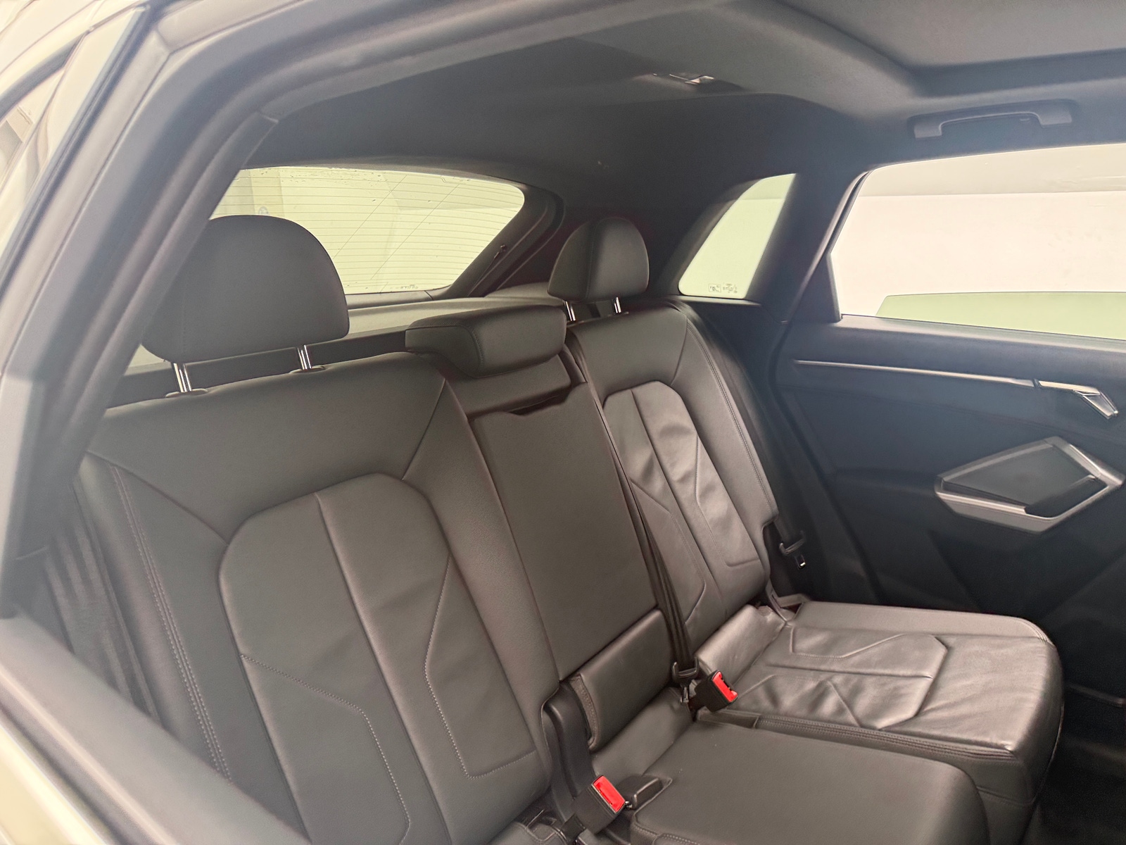 Thumbnail: 2021 Audi Q3 - 6