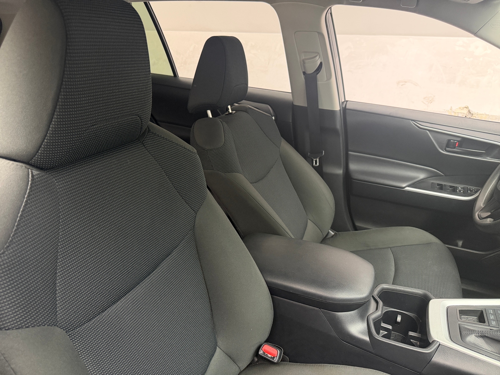 Thumbnail: 2025 Toyota RAV4 - 2