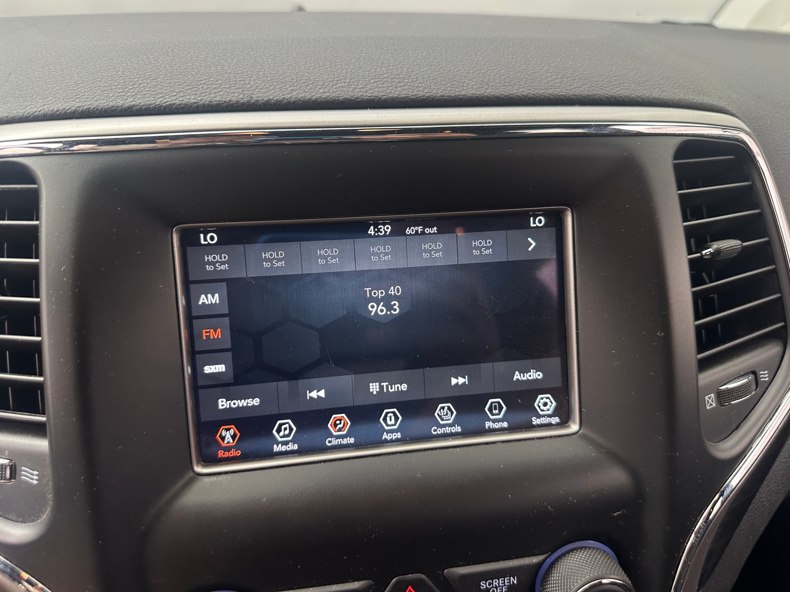 Thumbnail: 2020 Jeep Grand Cherokee - 4