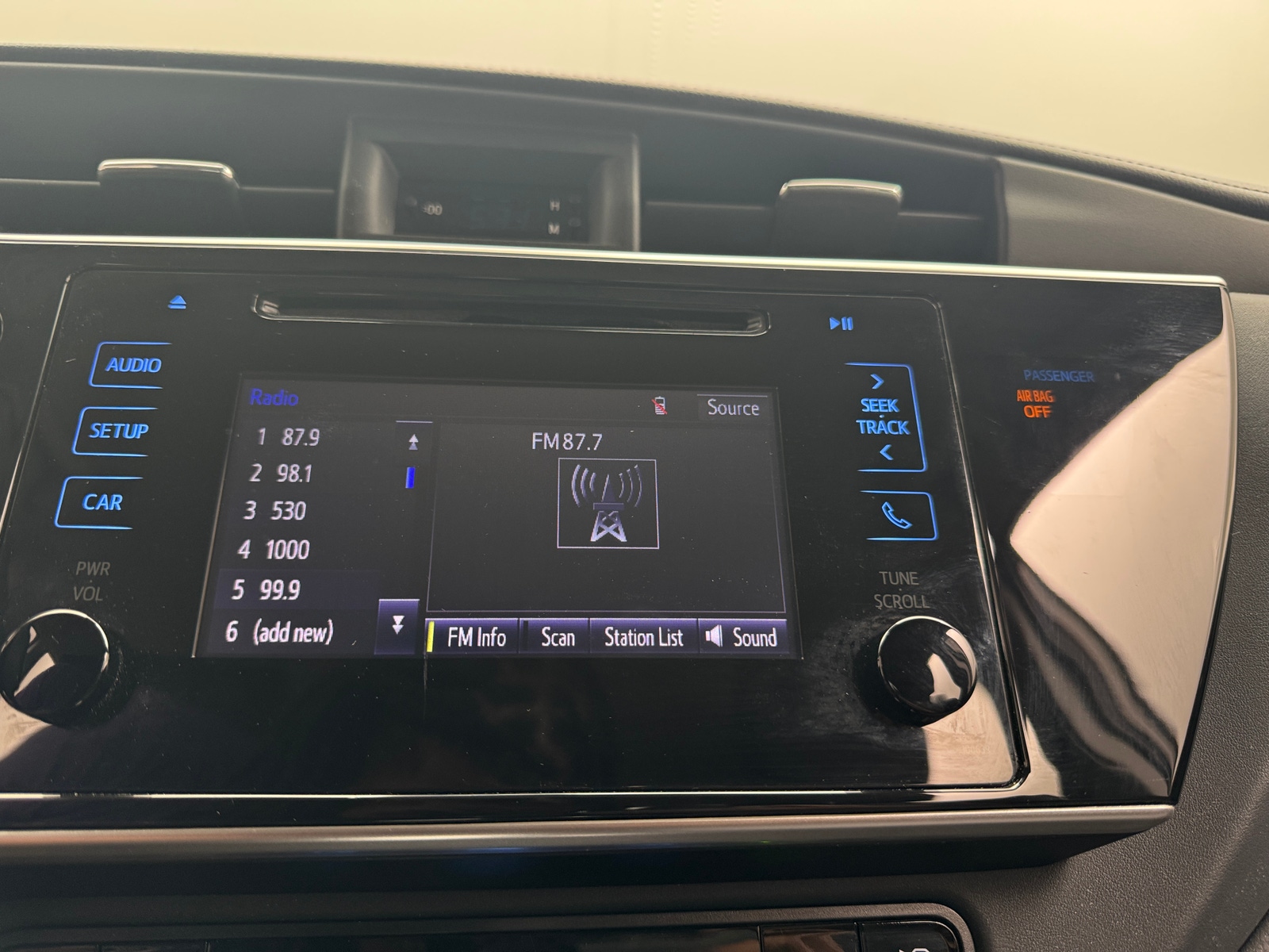 Thumbnail: 2018 Toyota Corolla - 4