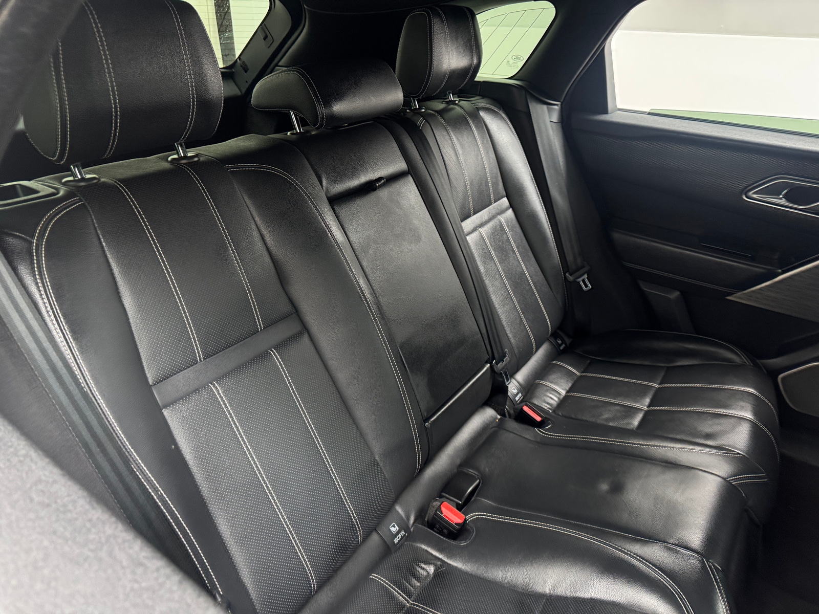 Thumbnail: 2021 Land Rover Range Rover Velar - 6