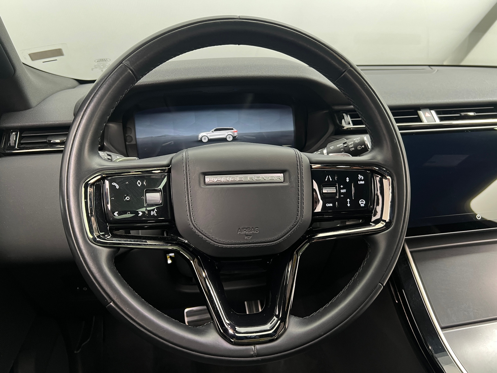 Thumbnail: 2025 Land Rover Range Rover Velar - 5