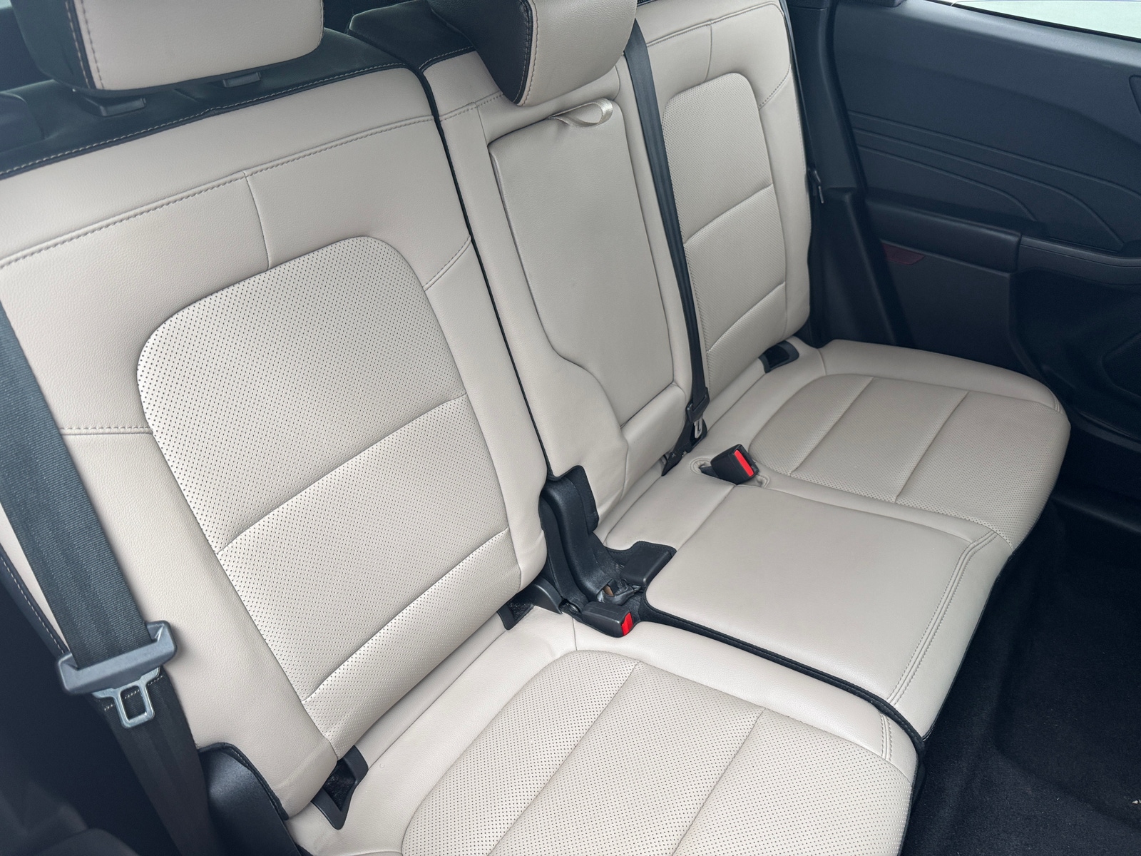 Thumbnail: 2021 Ford Escape - 5