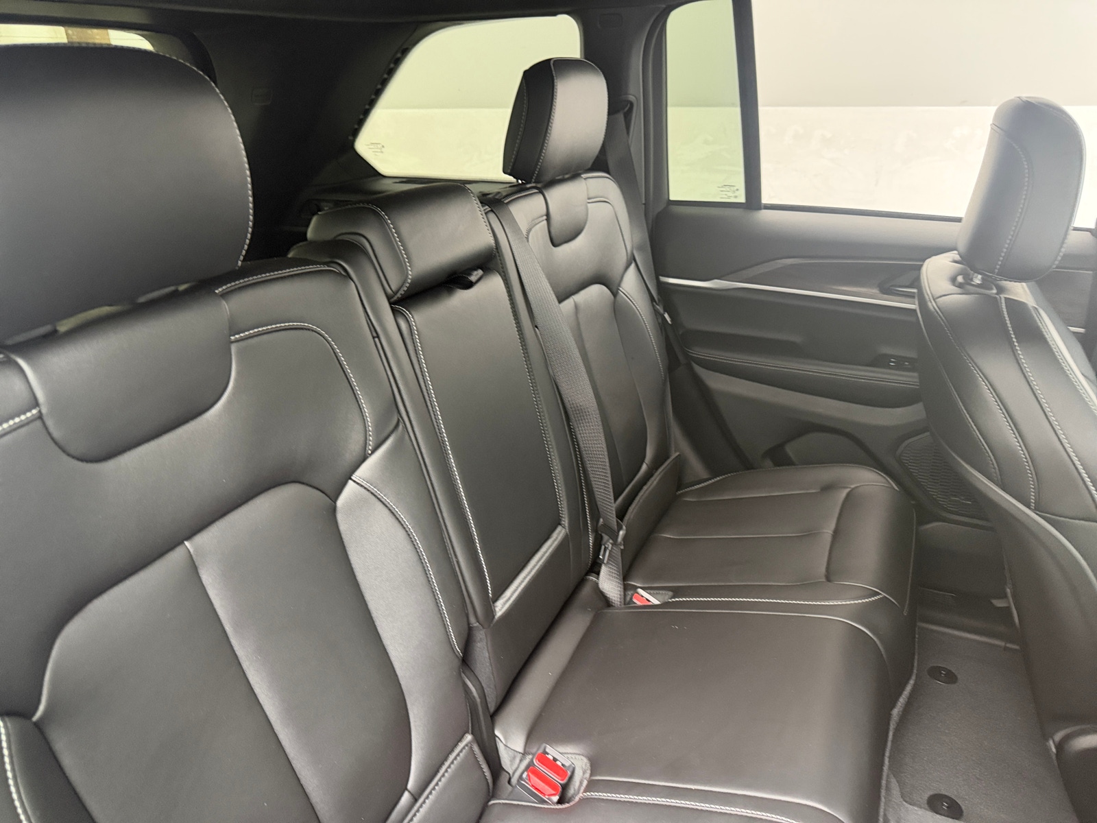 Thumbnail: 2025 Jeep Grand Cherokee - 5