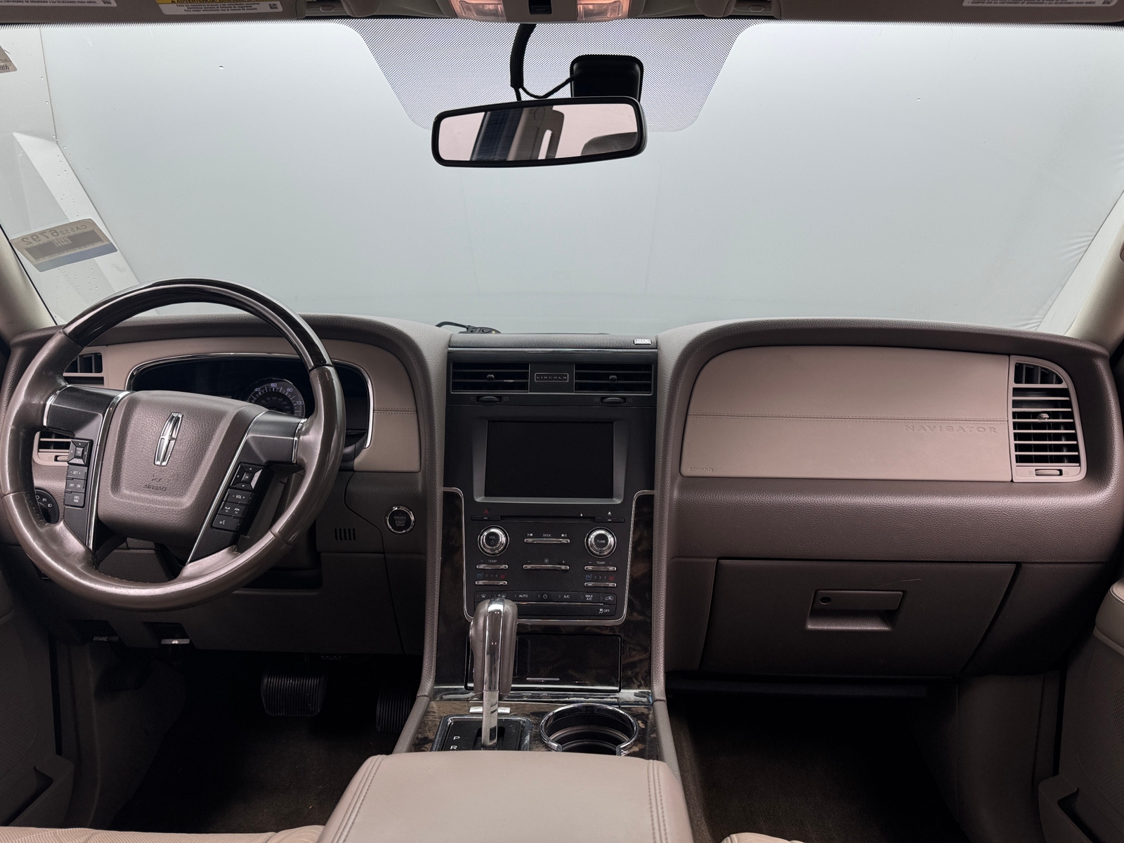 Thumbnail: 2016 Lincoln Navigator L - 2