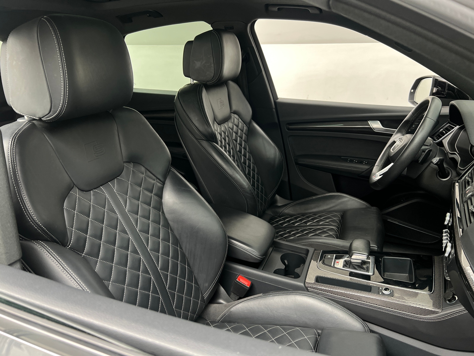 Thumbnail: 2023 Audi SQ5 - 2