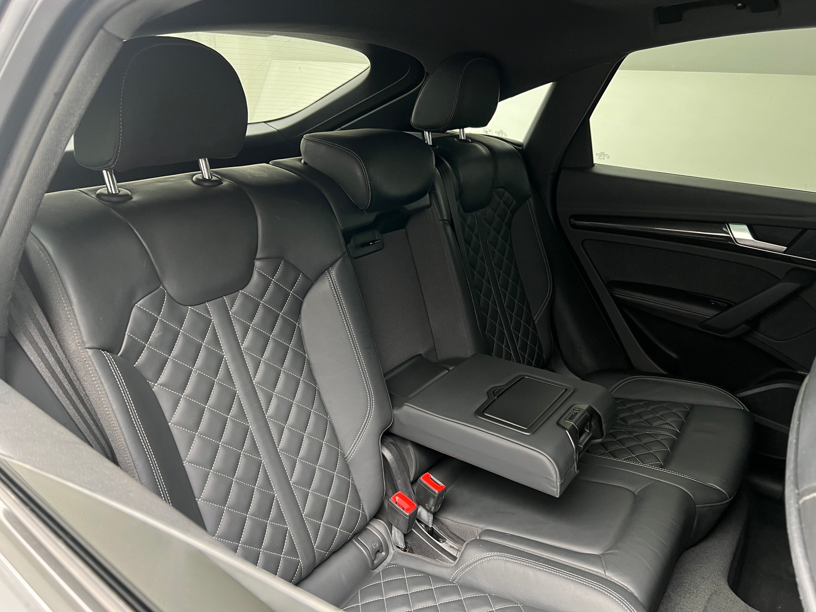Thumbnail: 2023 Audi SQ5 - 6