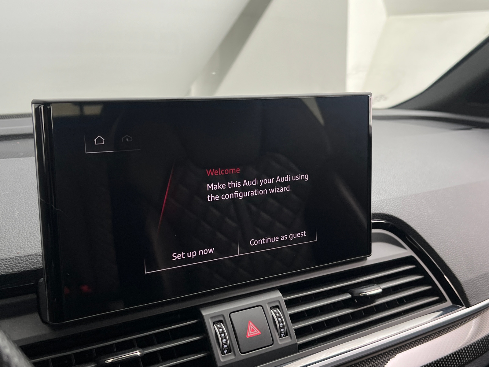 Thumbnail: 2023 Audi SQ5 - 4