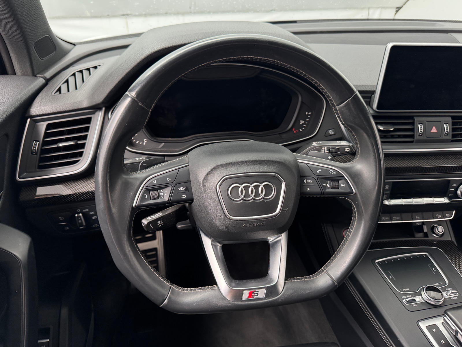 Thumbnail: 2019 Audi SQ5 - 4