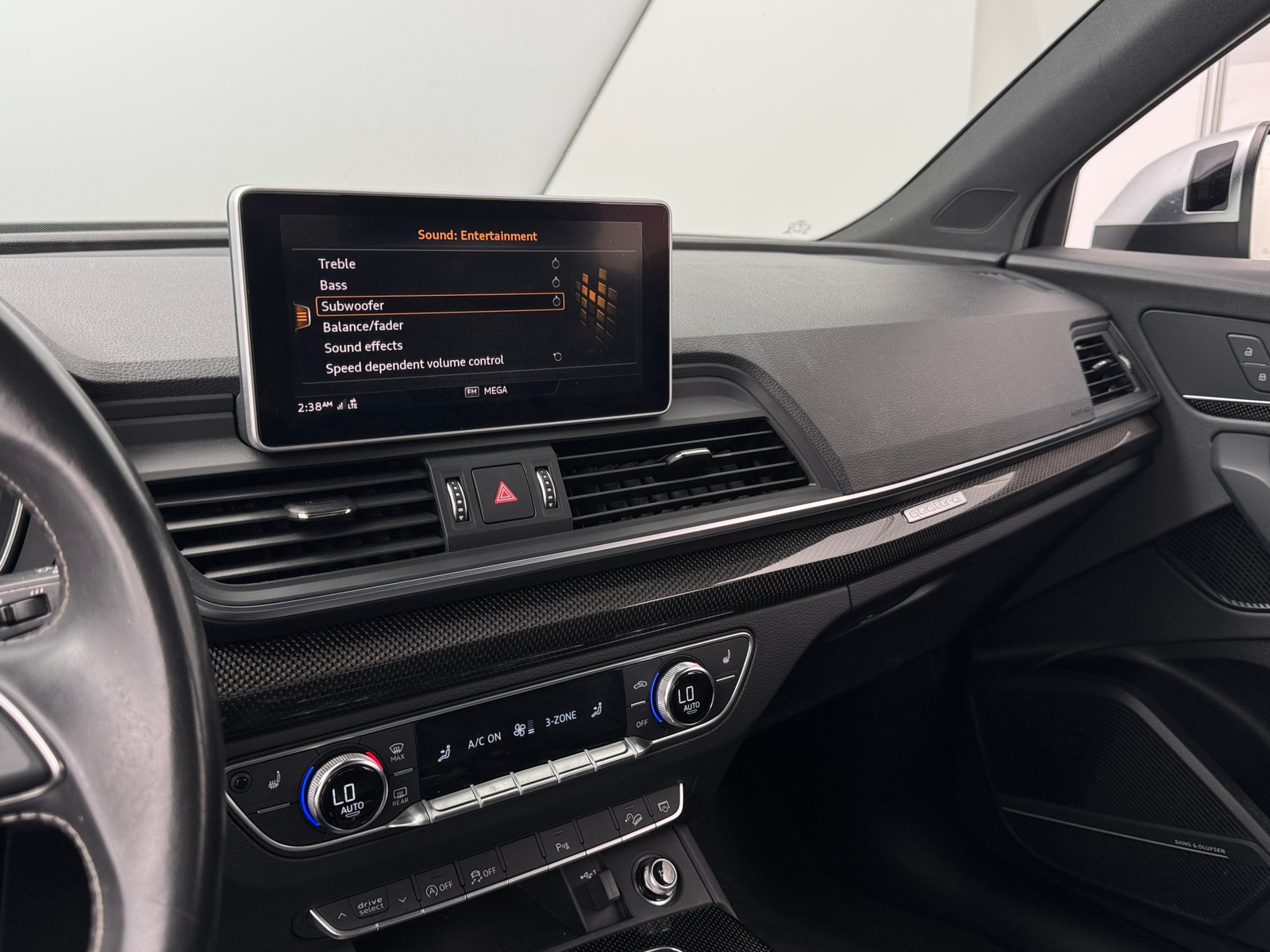 Thumbnail: 2019 Audi SQ5 - 3