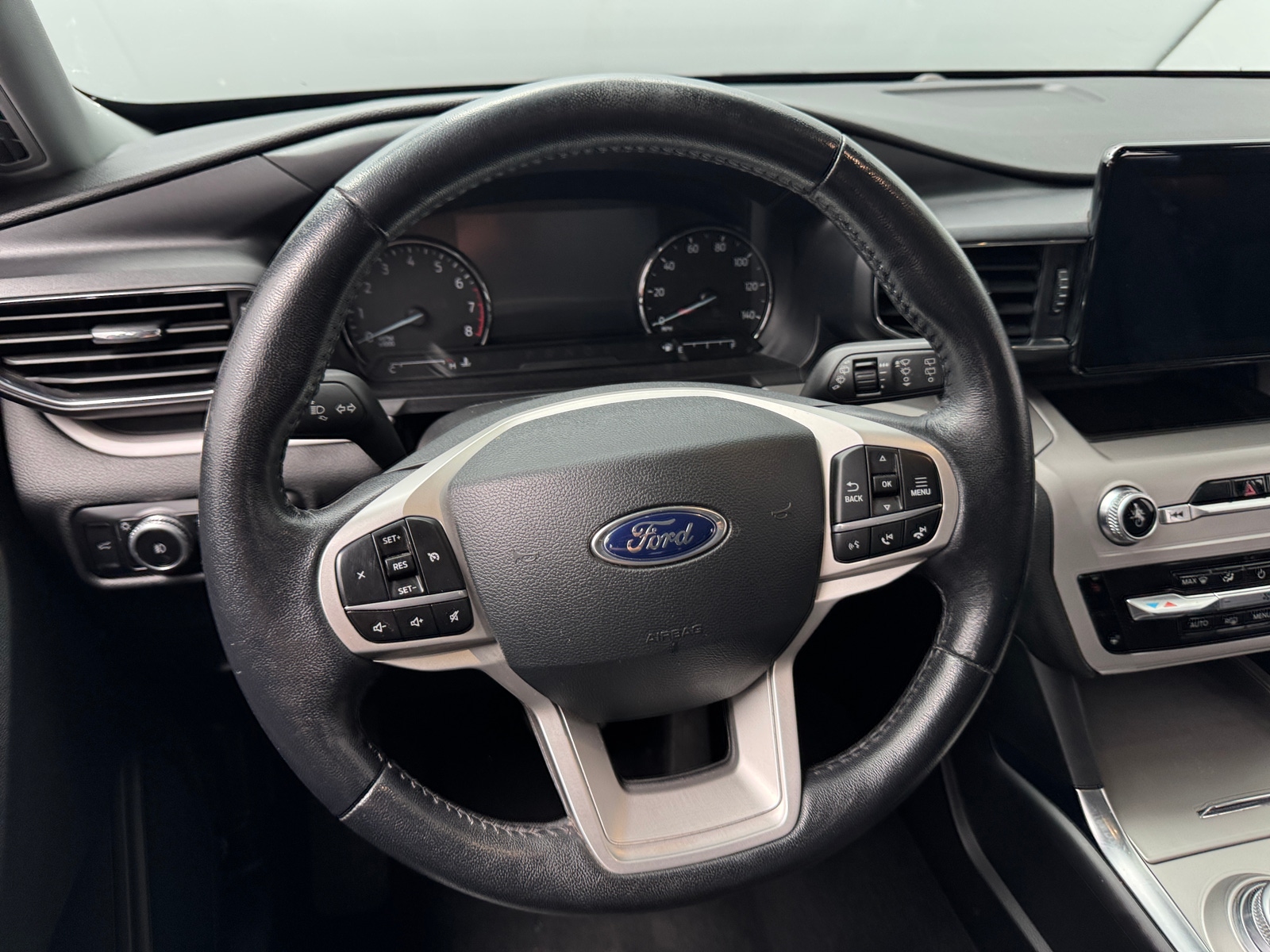Thumbnail: 2023 Ford Explorer - 4