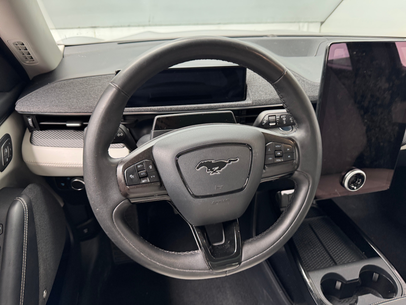 Thumbnail: 2021 Ford Mustang Mach-E - 4