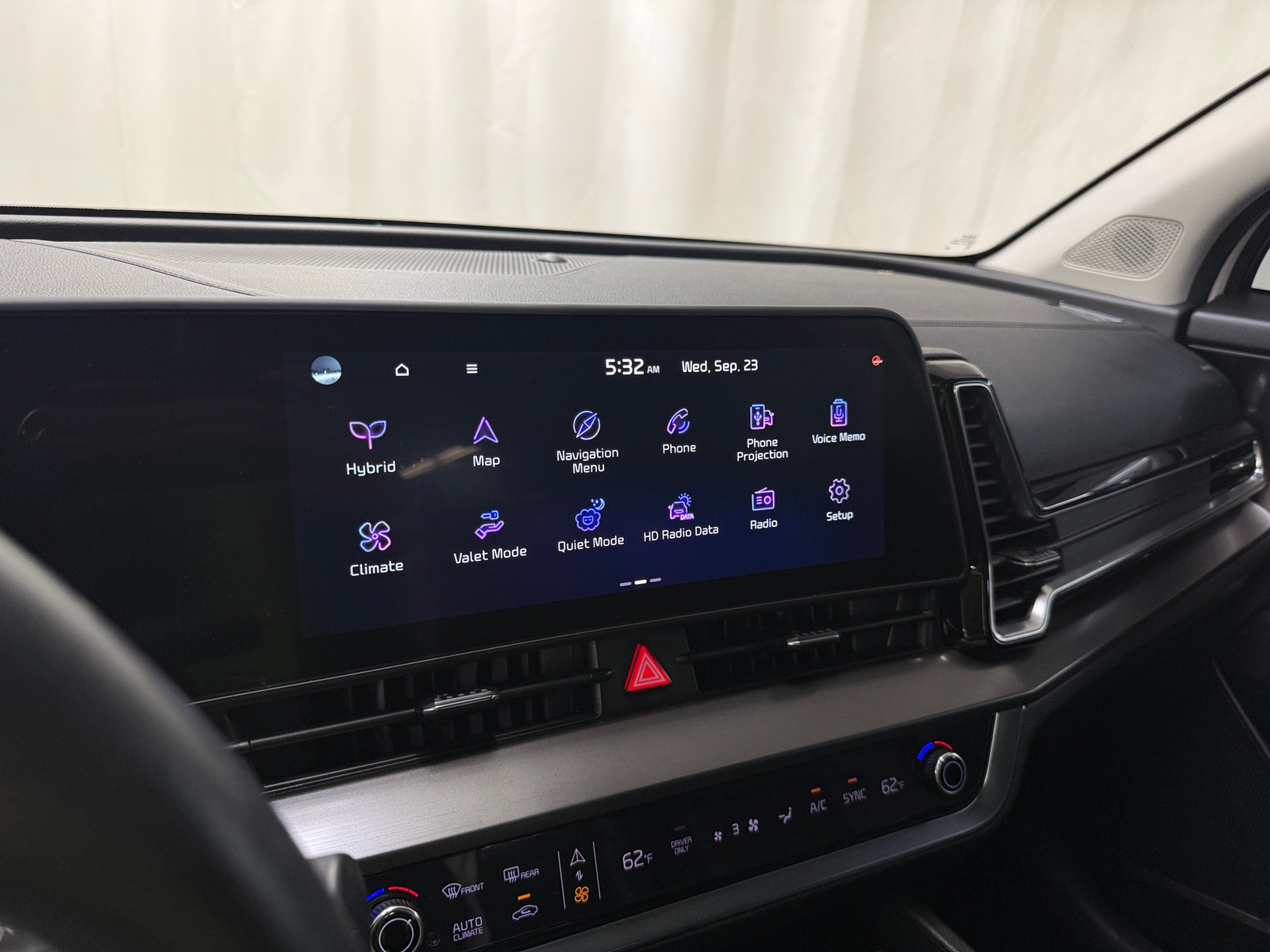 Thumbnail: 2023 Kia Sportage - 3