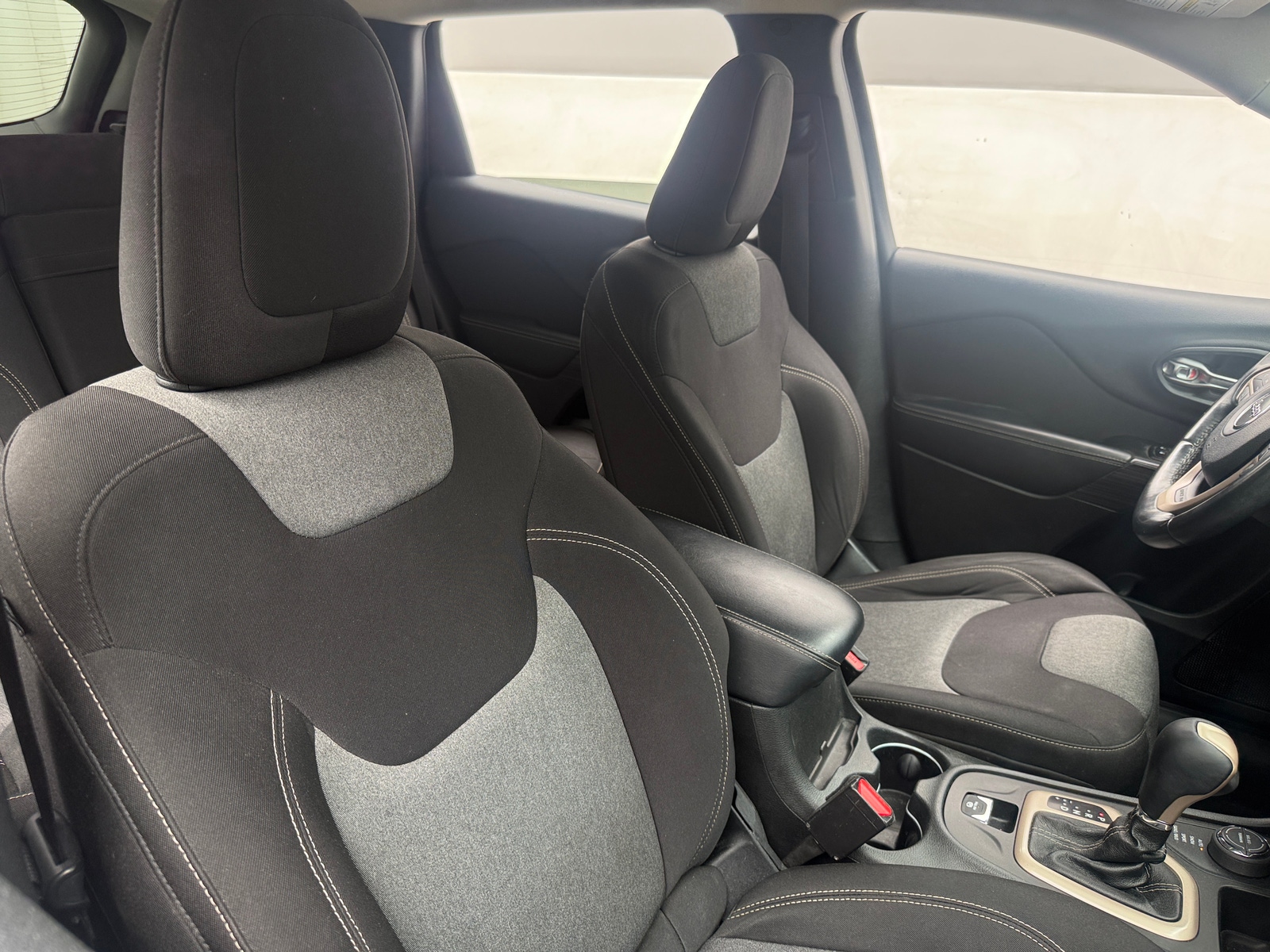 Thumbnail: 2014 Jeep Cherokee - 2