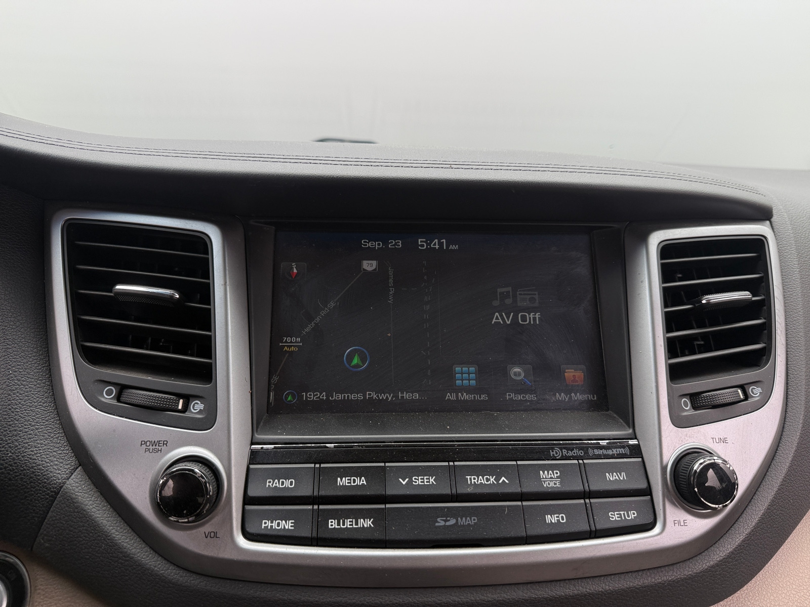 Thumbnail: 2016 Hyundai Tucson - 4