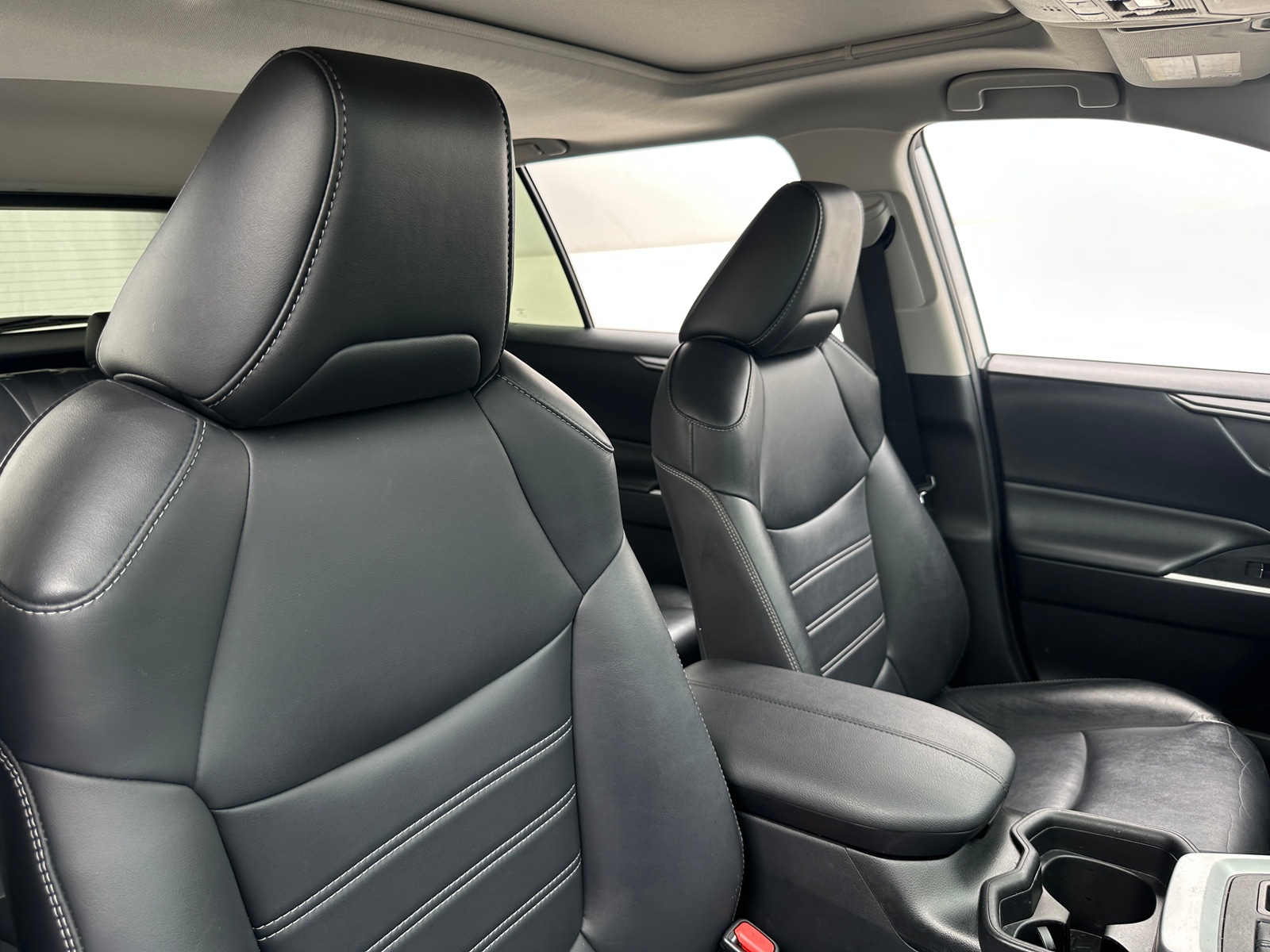 Thumbnail: 2019 Toyota RAV4 - 2