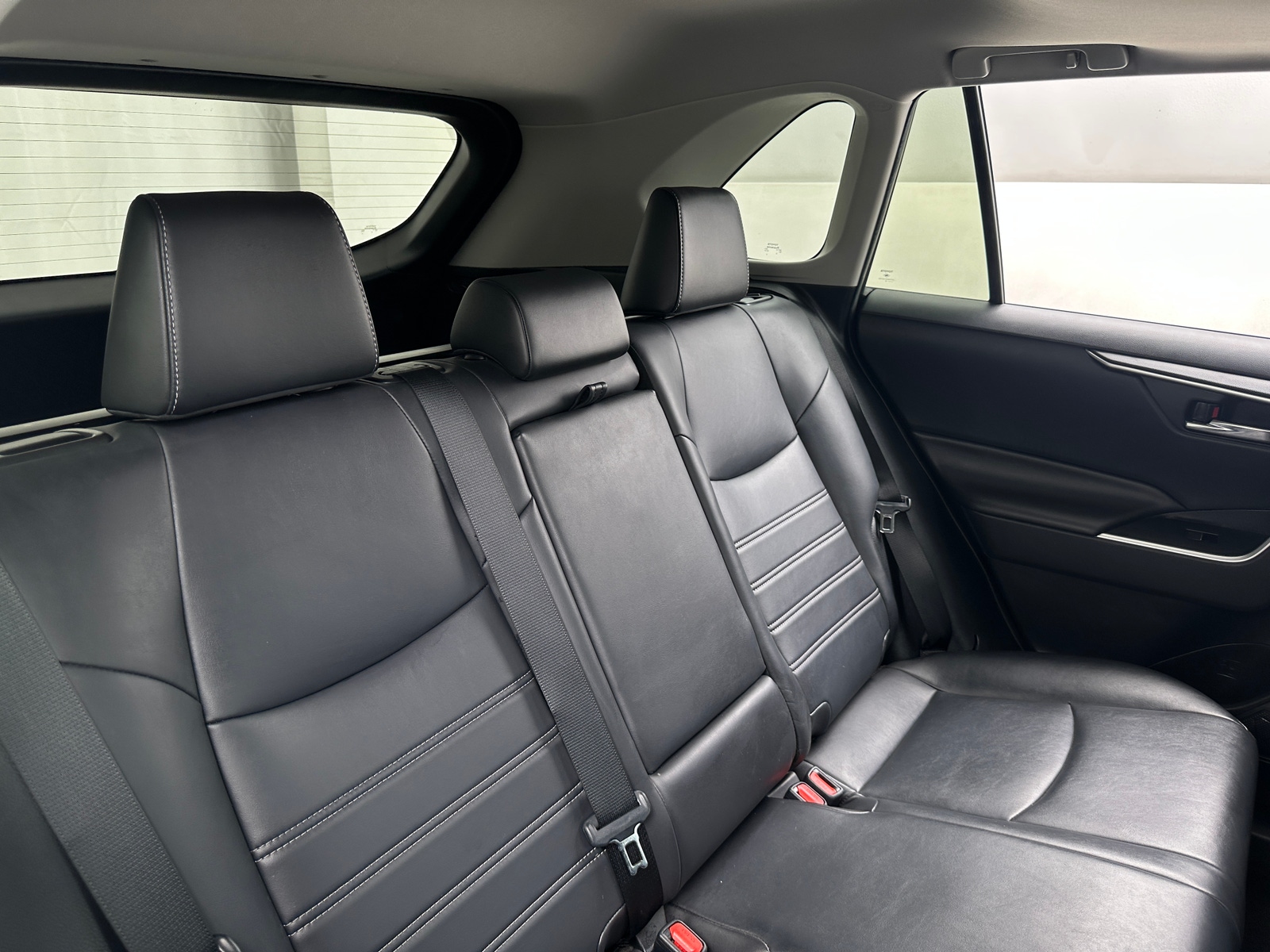 Thumbnail: 2019 Toyota RAV4 - 6