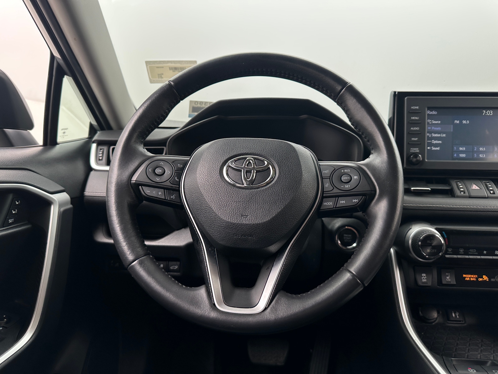 Thumbnail: 2019 Toyota RAV4 - 5