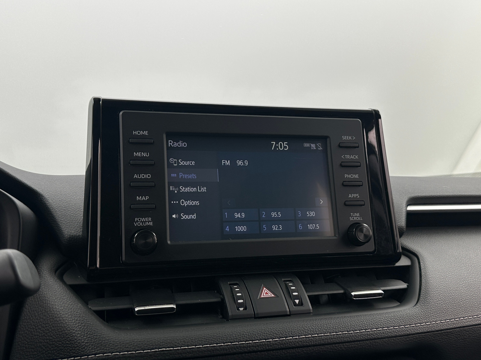 Thumbnail: 2019 Toyota RAV4 - 4