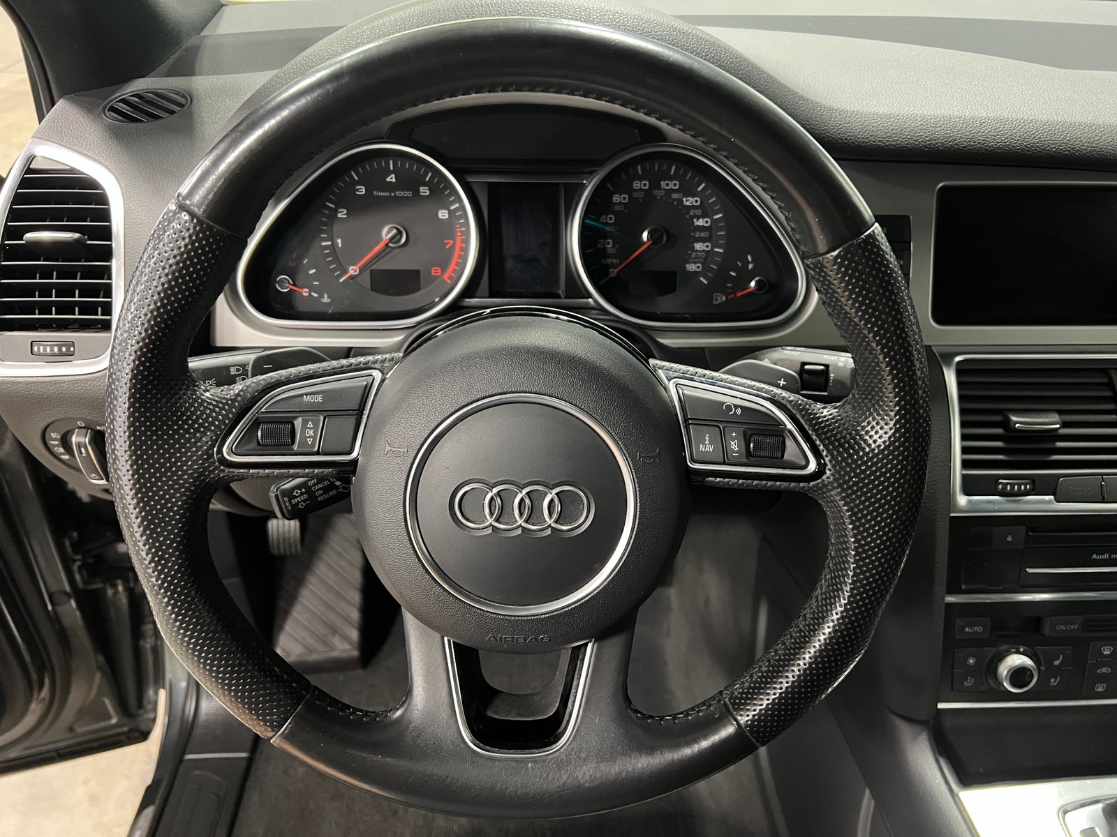 Thumbnail: 2015 Audi Q7 - 5