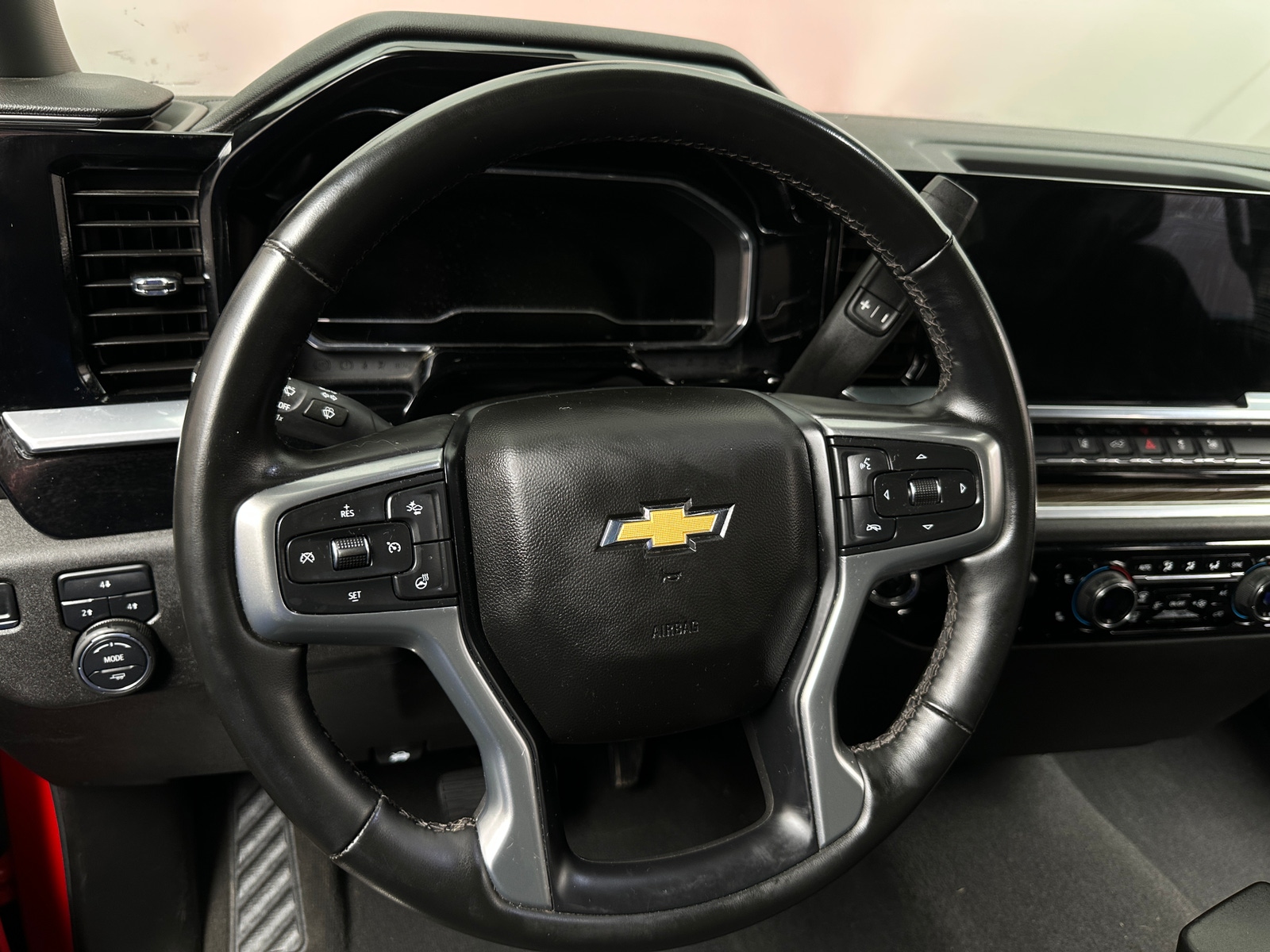Thumbnail: 2025 Chevrolet Silverado 2500 - 5