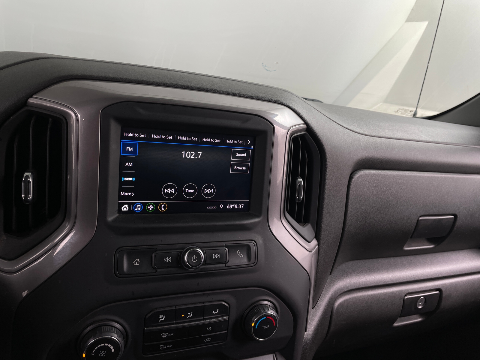 Thumbnail: 2021 Chevrolet Silverado 1500 - 4
