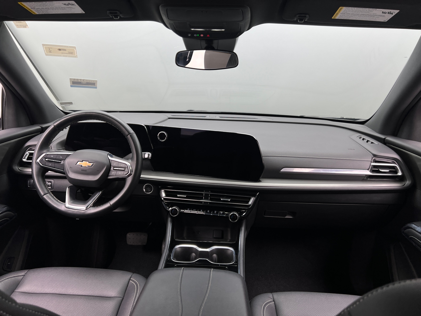 Thumbnail: 2025 Chevrolet Traverse - 2