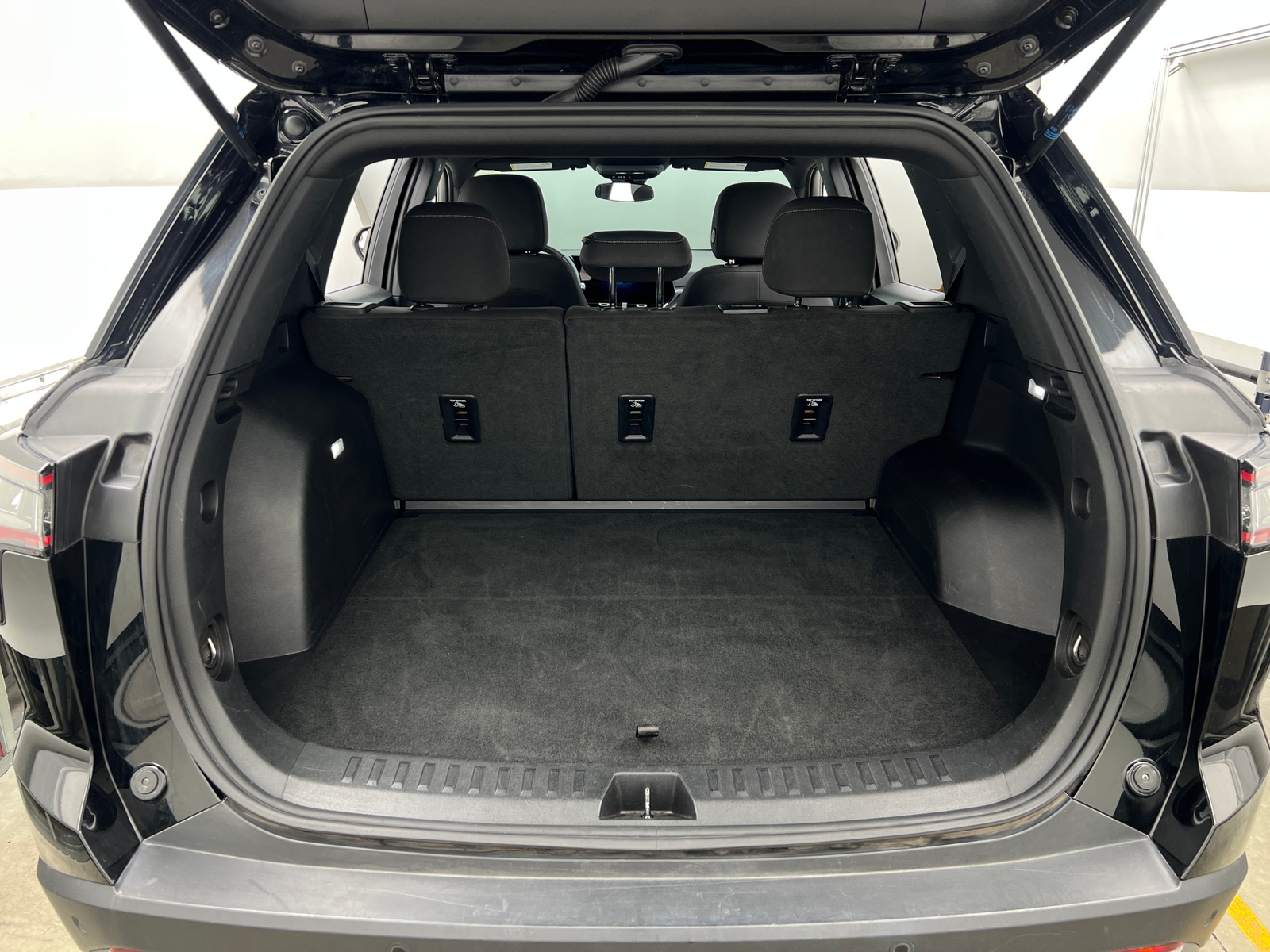 Thumbnail: 2025 Chevrolet Equinox - 7