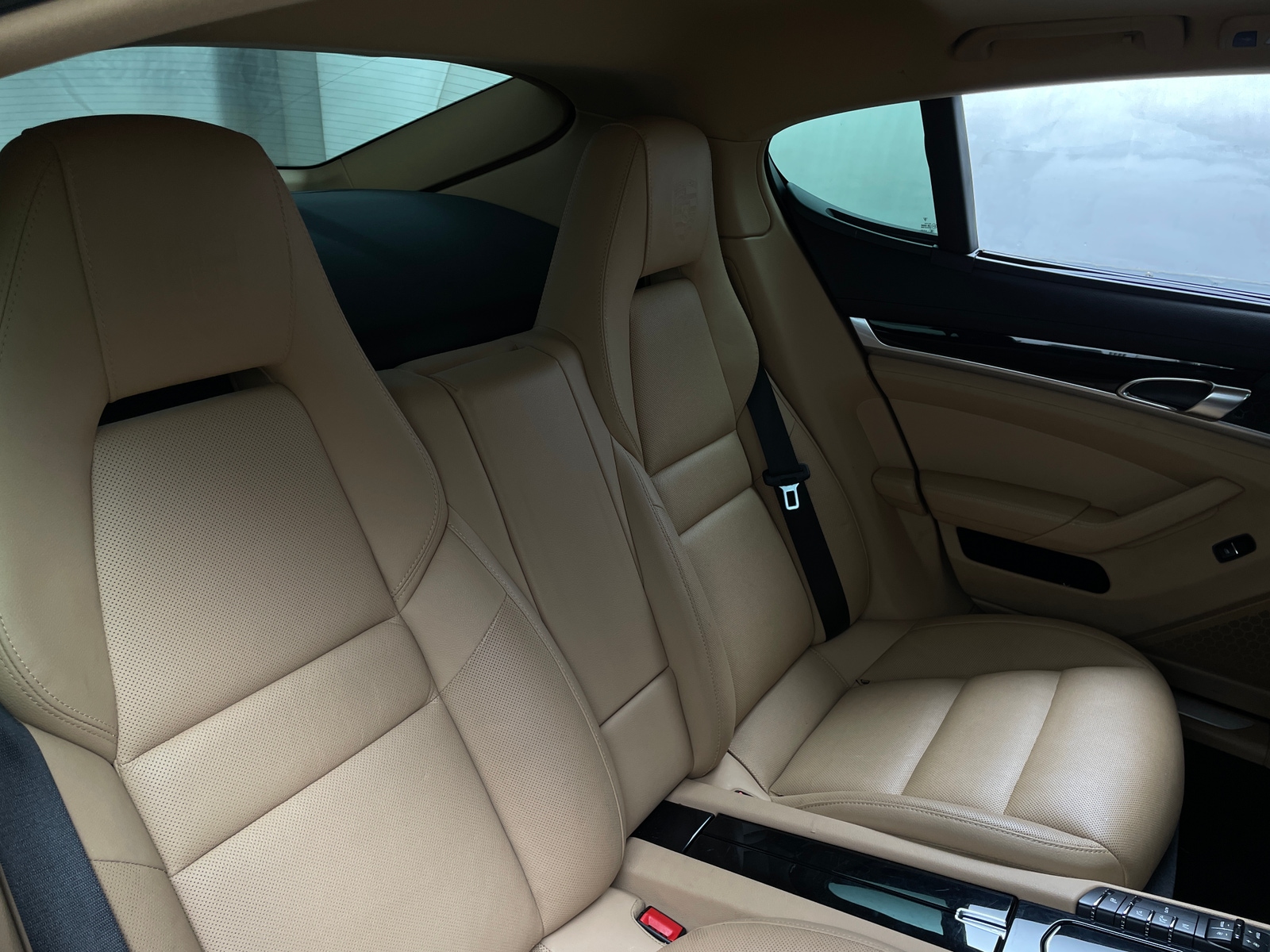 Thumbnail: 2016 Porsche Panamera - 6