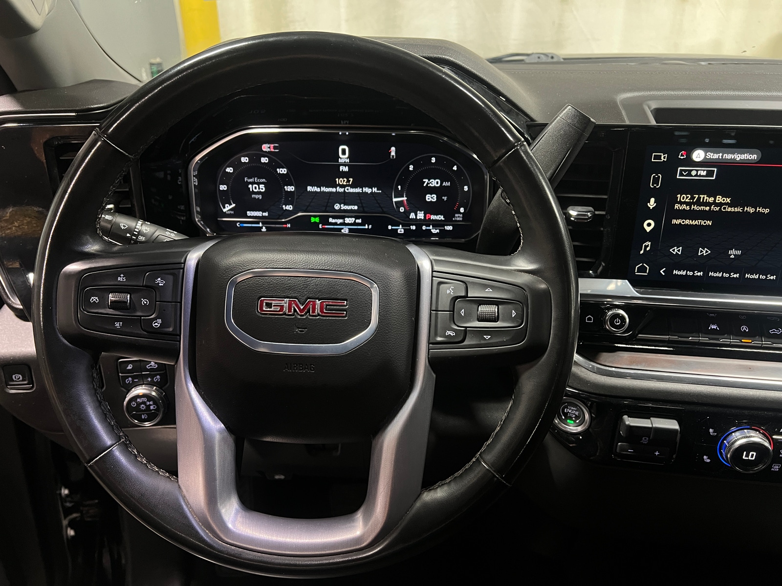 Thumbnail: 2025 GMC Sierra 1500 - 4