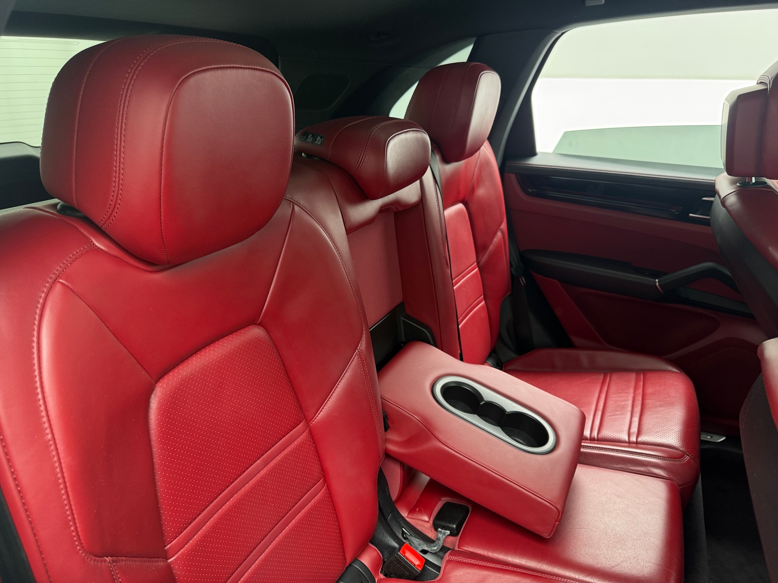 Thumbnail: 2021 Porsche Cayenne - 5