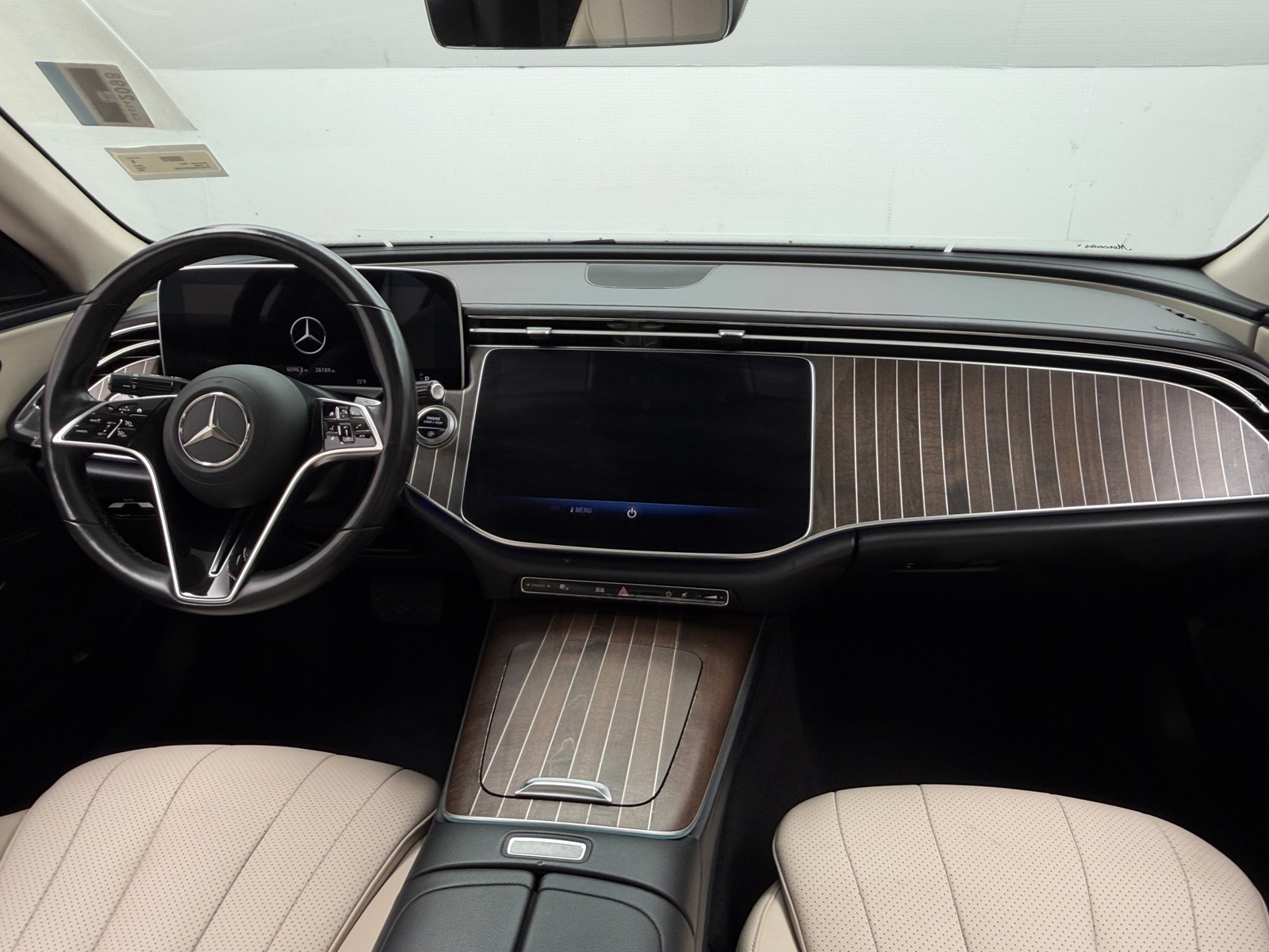 Thumbnail: 2025 Mercedes-Benz E-Class - 2