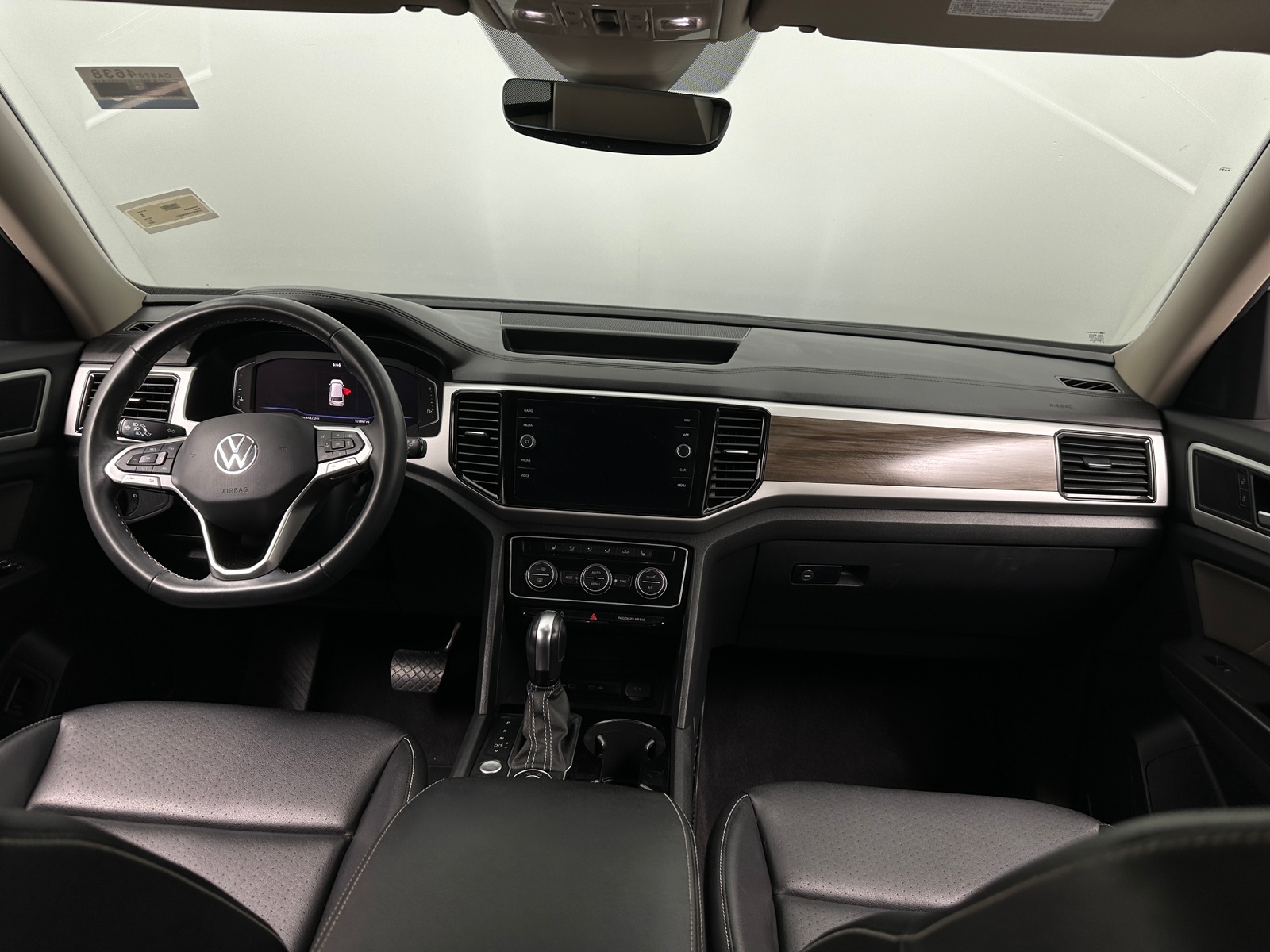 Thumbnail: 2022 Volkswagen Atlas - 2