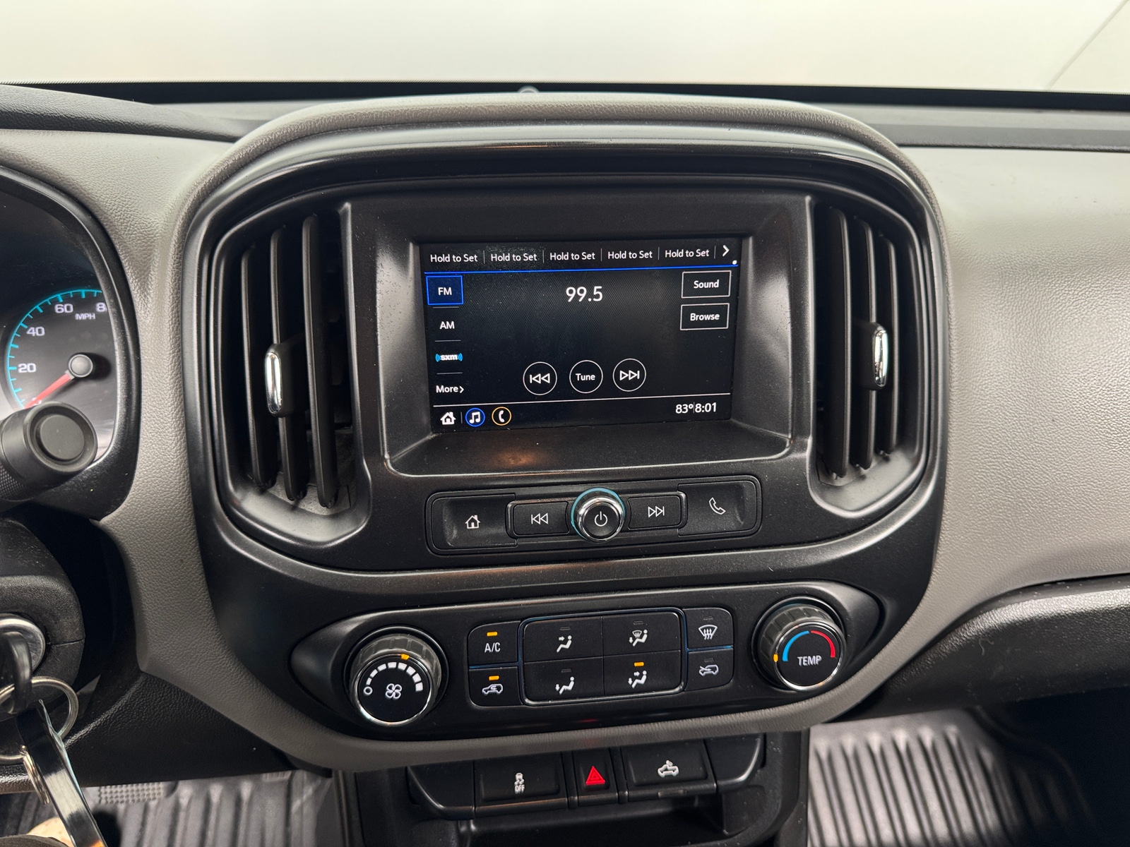 Thumbnail: 2021 Chevrolet Colorado - 3