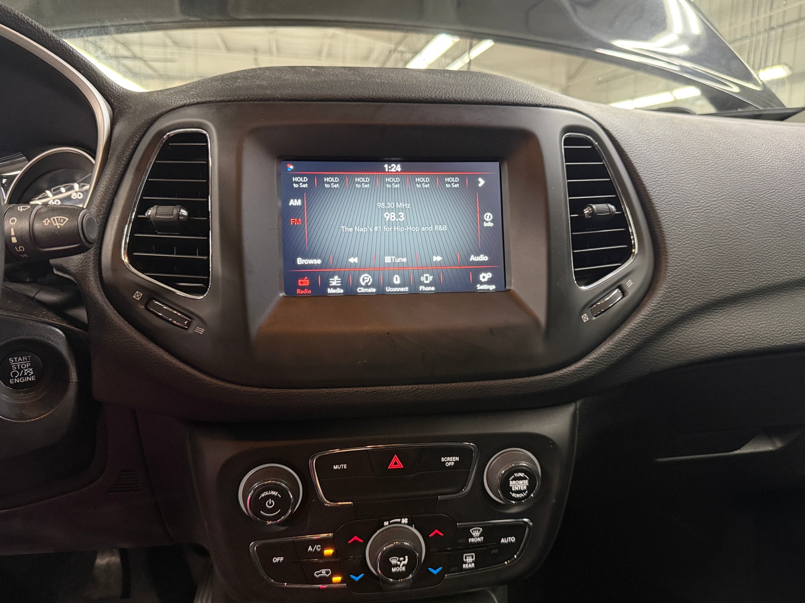 Thumbnail: 2019 Jeep Compass - 4
