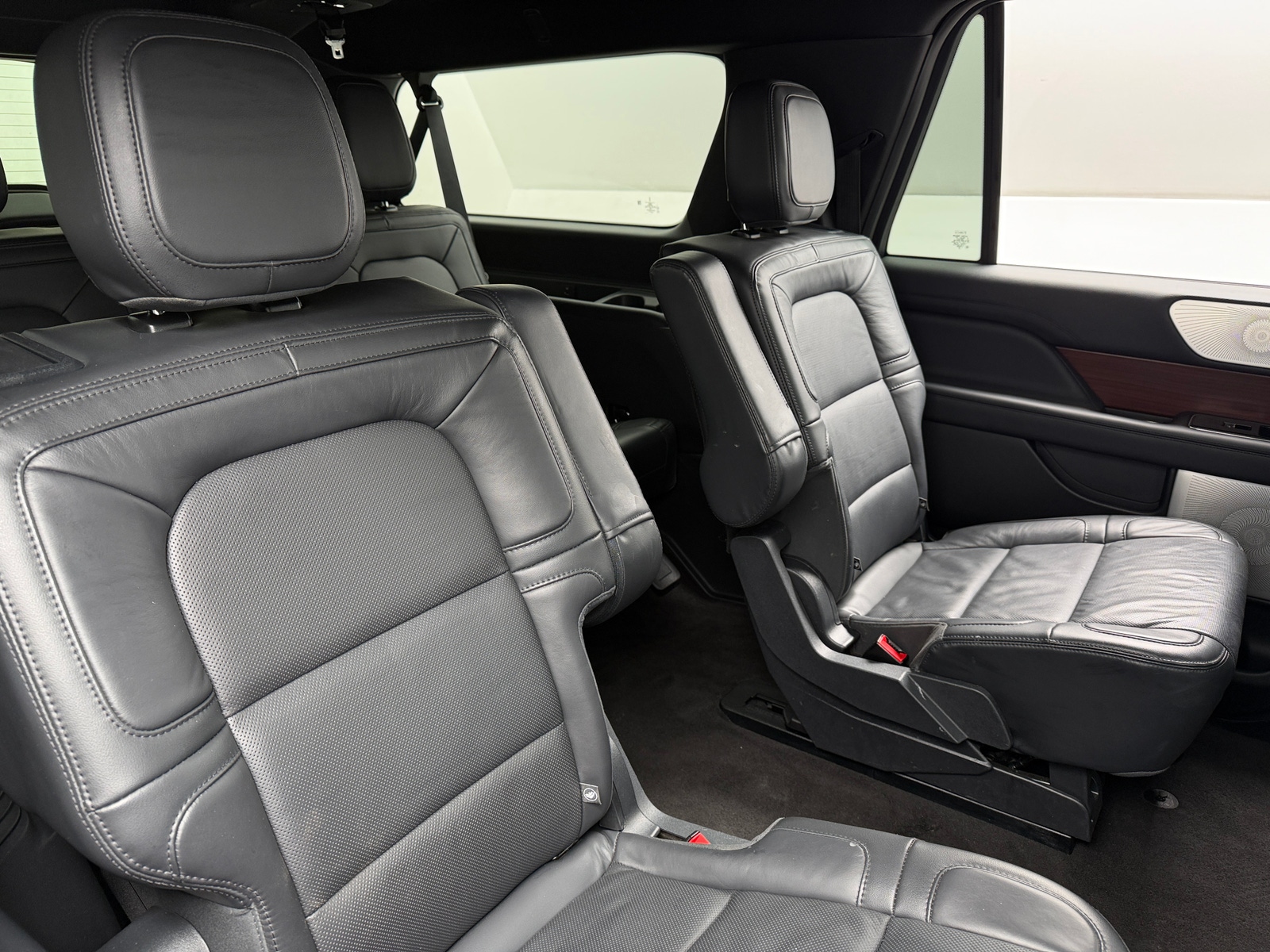 Thumbnail: 2023 Lincoln Navigator L - 5