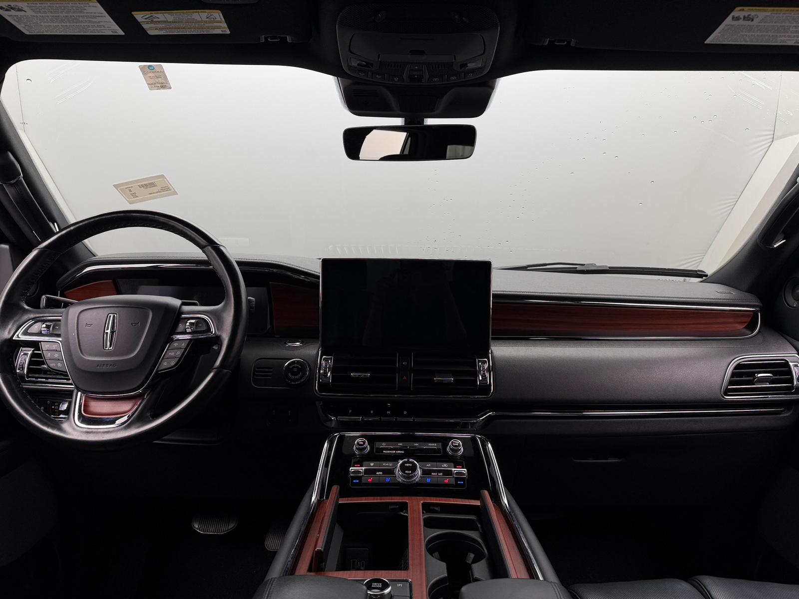 Thumbnail: 2023 Lincoln Navigator L - 2