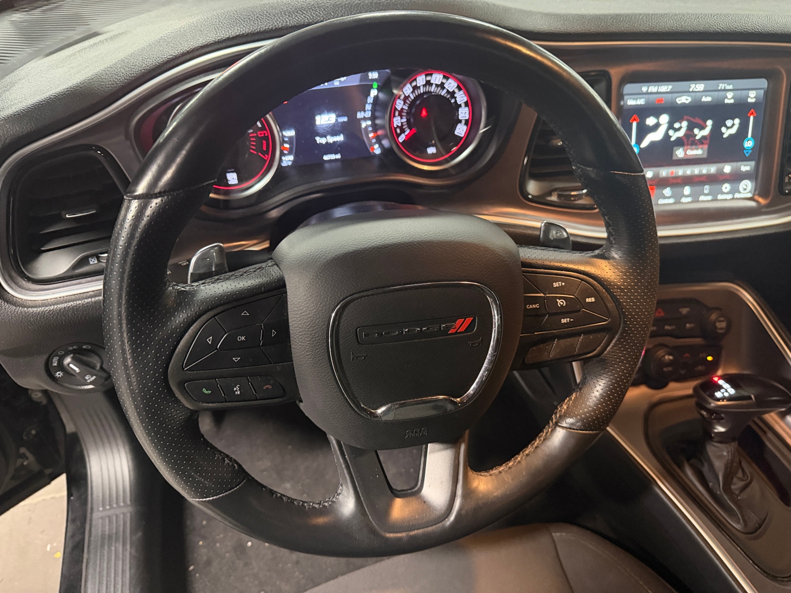 Thumbnail: 2021 Dodge Challenger - 4