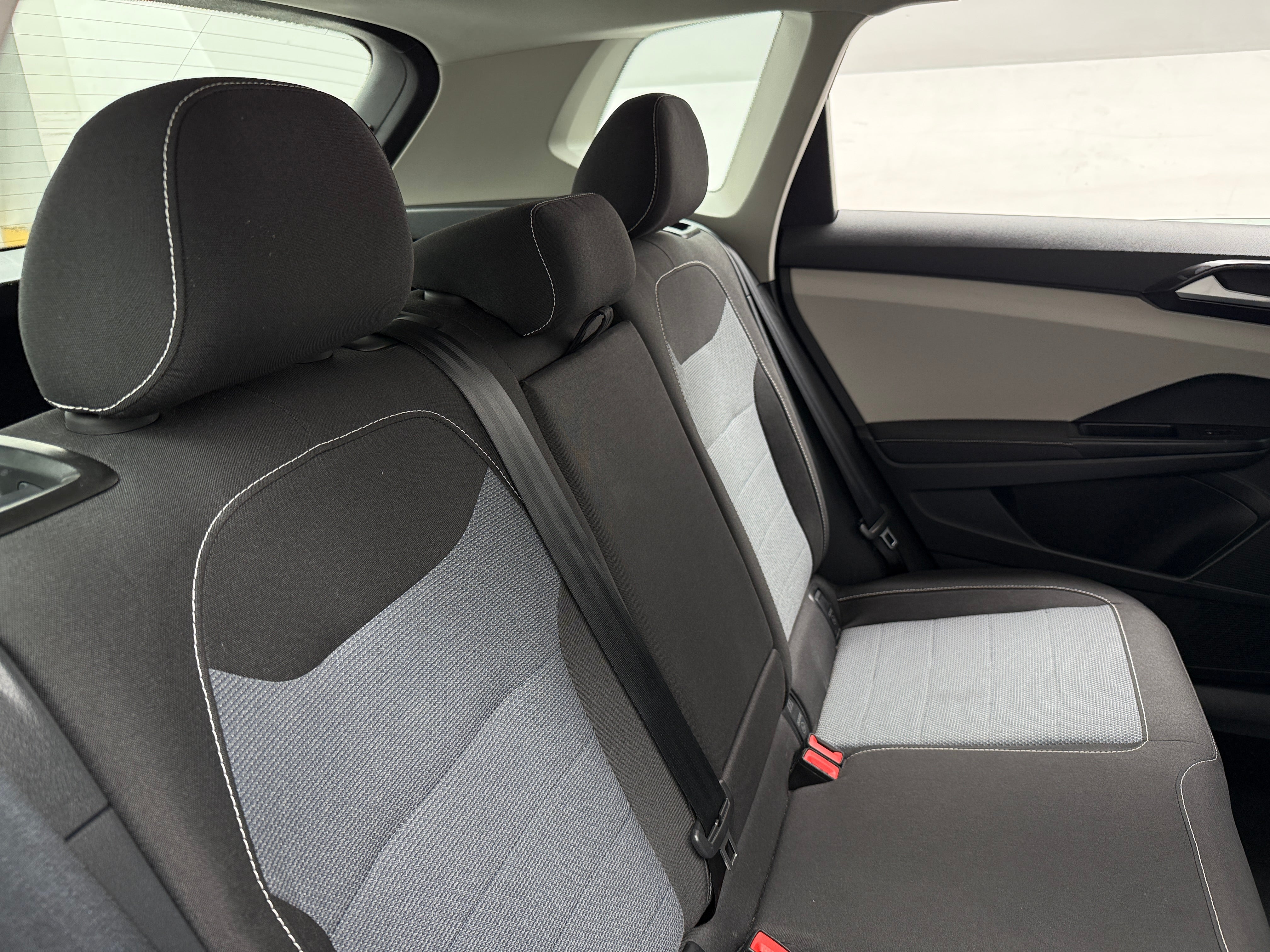 2025 Volkswagen Taos